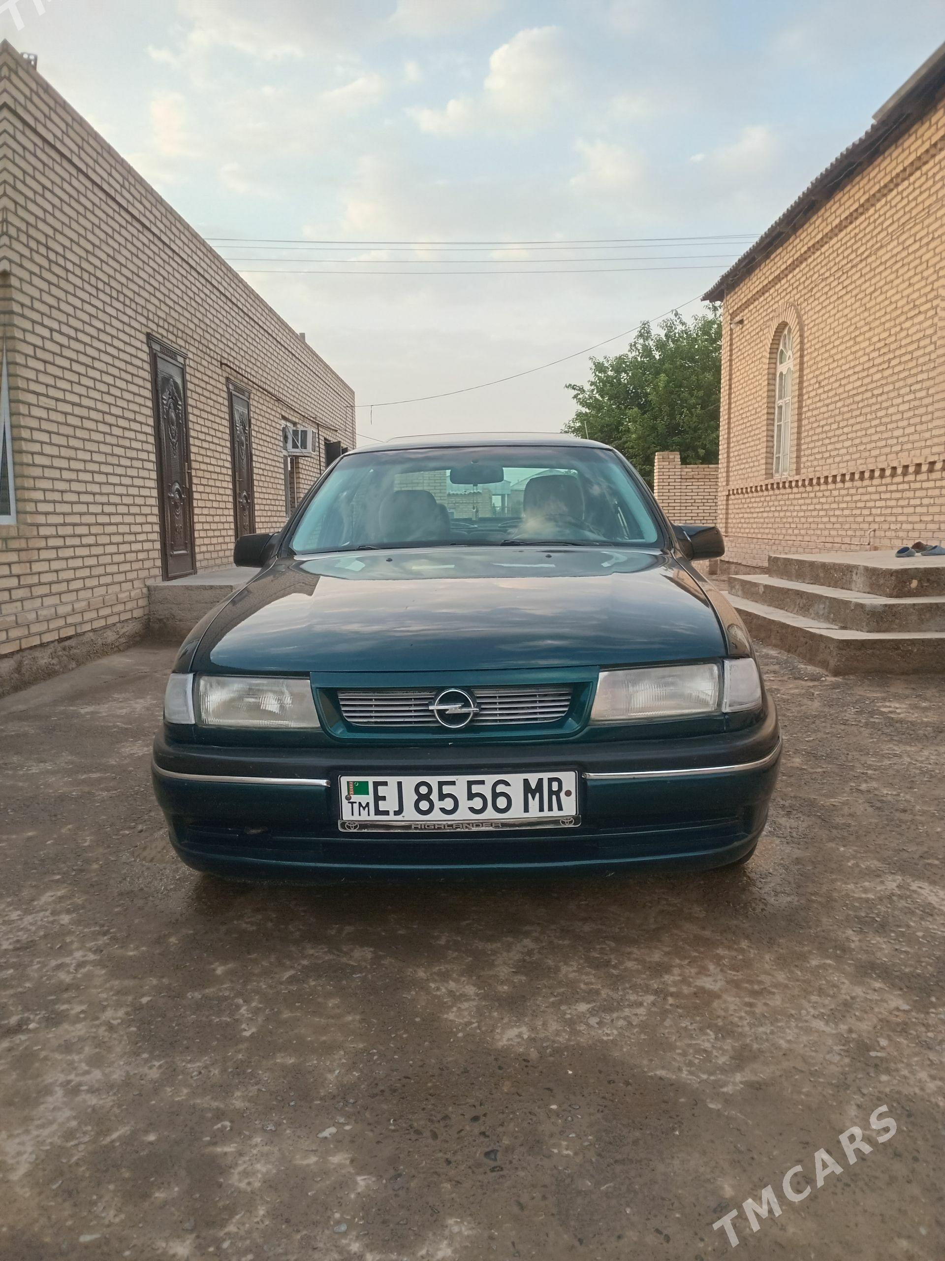 Opel Vectra 1995 - 45 000 TMT - Mary - img 1