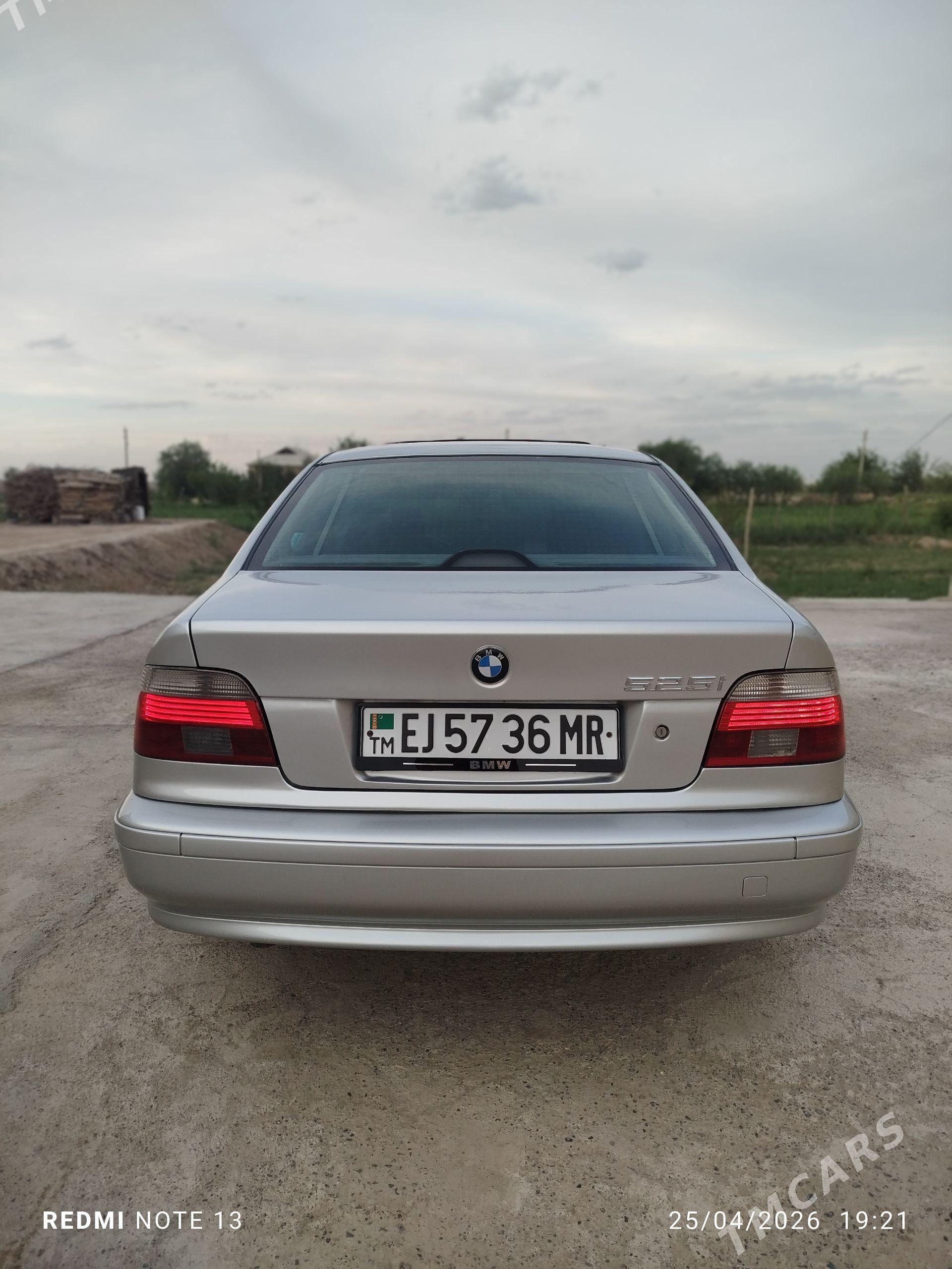 BMW 525 2000 - 140 000 TMT - Мары - img 1