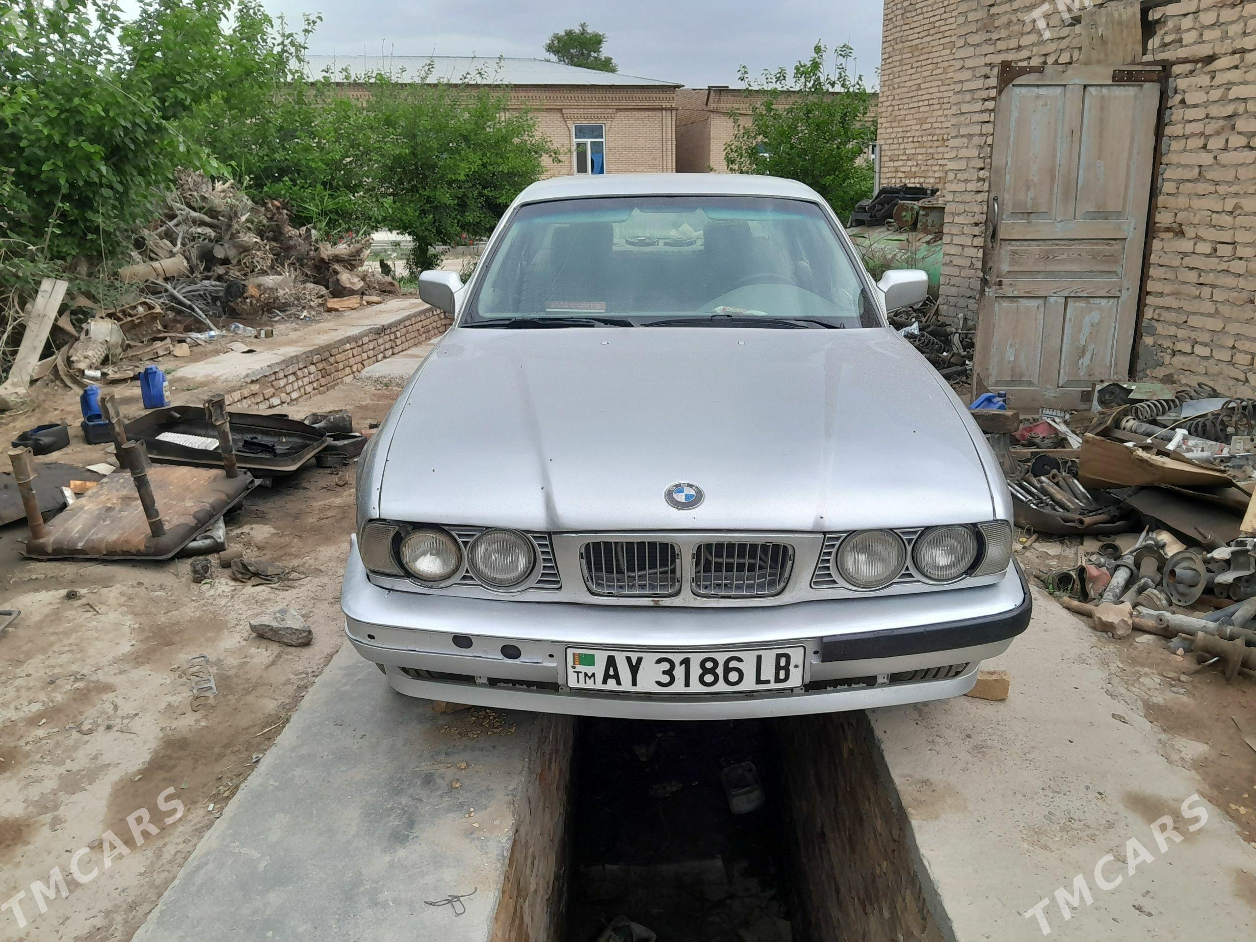 BMW 520 1991 - 40 000 TMT - Sakar - img 1