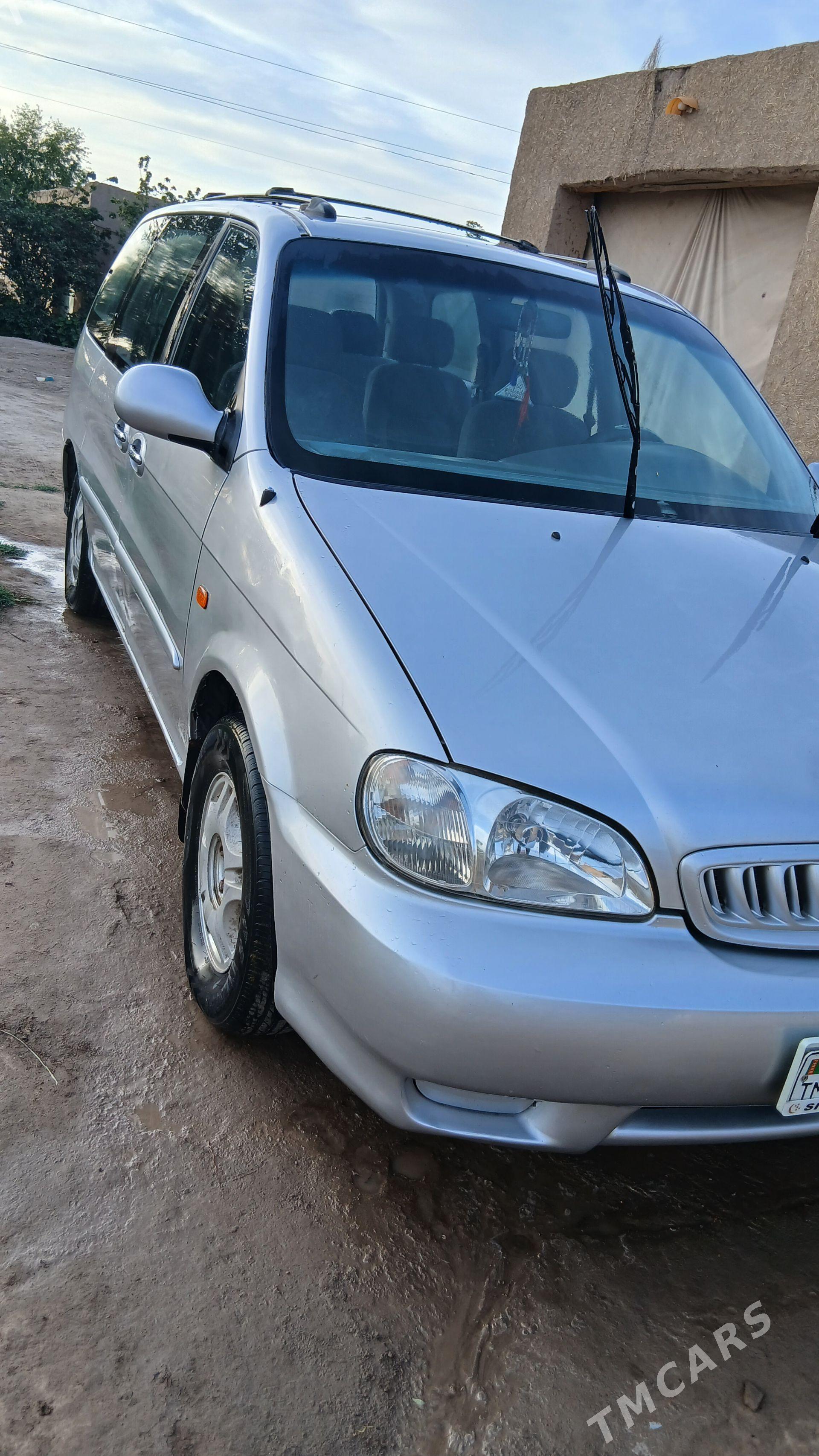 Kia Carnival 2021 - 70 000 TMT - Акдепе - img 1