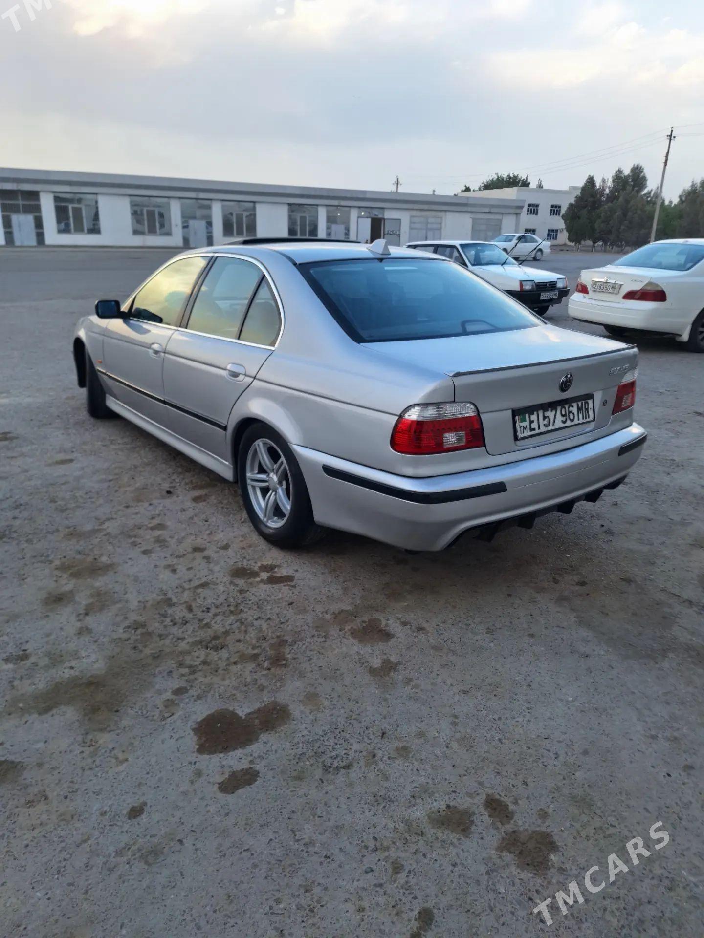 BMW 528 2000 - 95 000 TMT - Мары - img 1