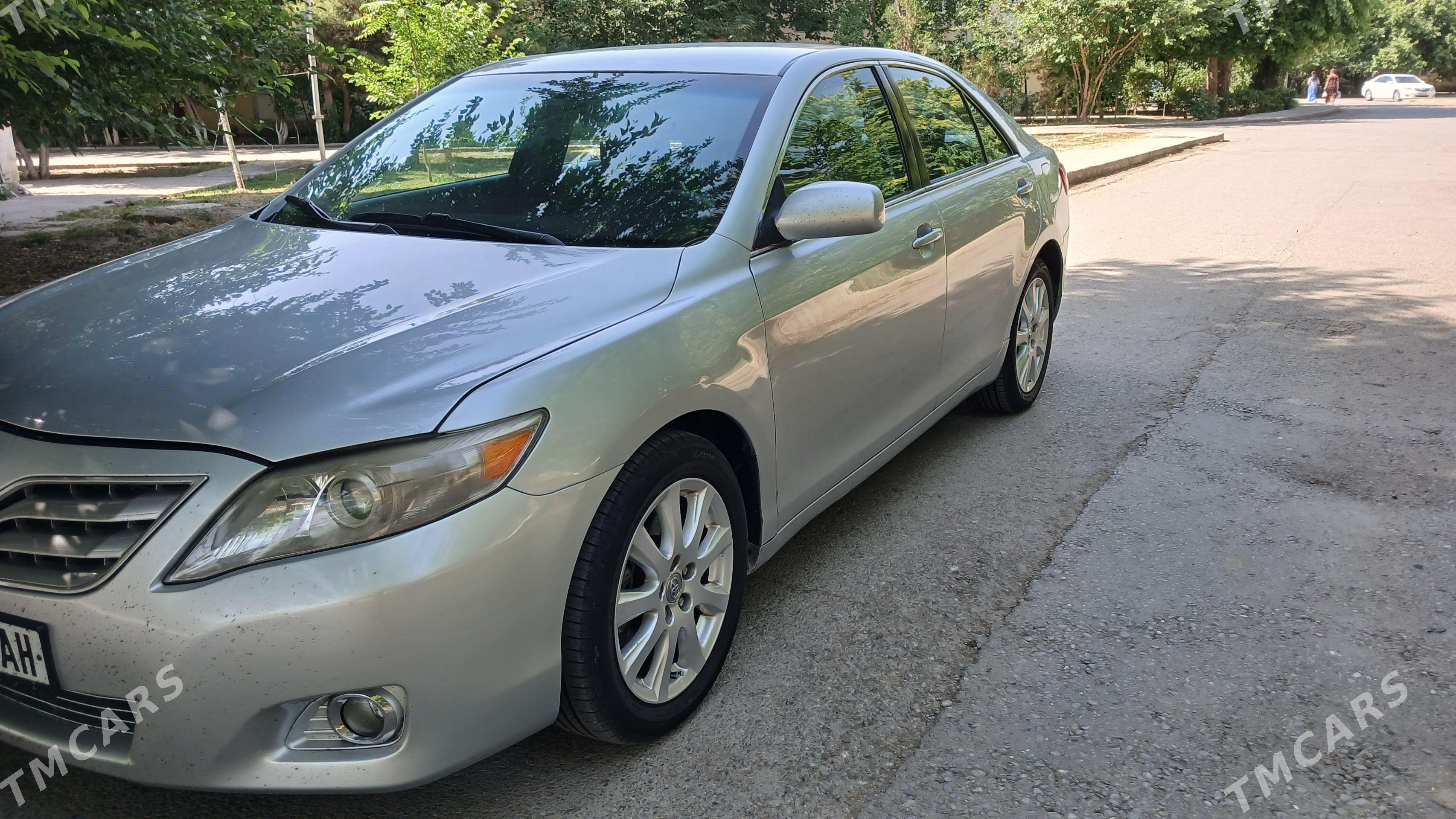 Toyota Camry 2009 - 170 000 TMT - 6 мкр - img 1