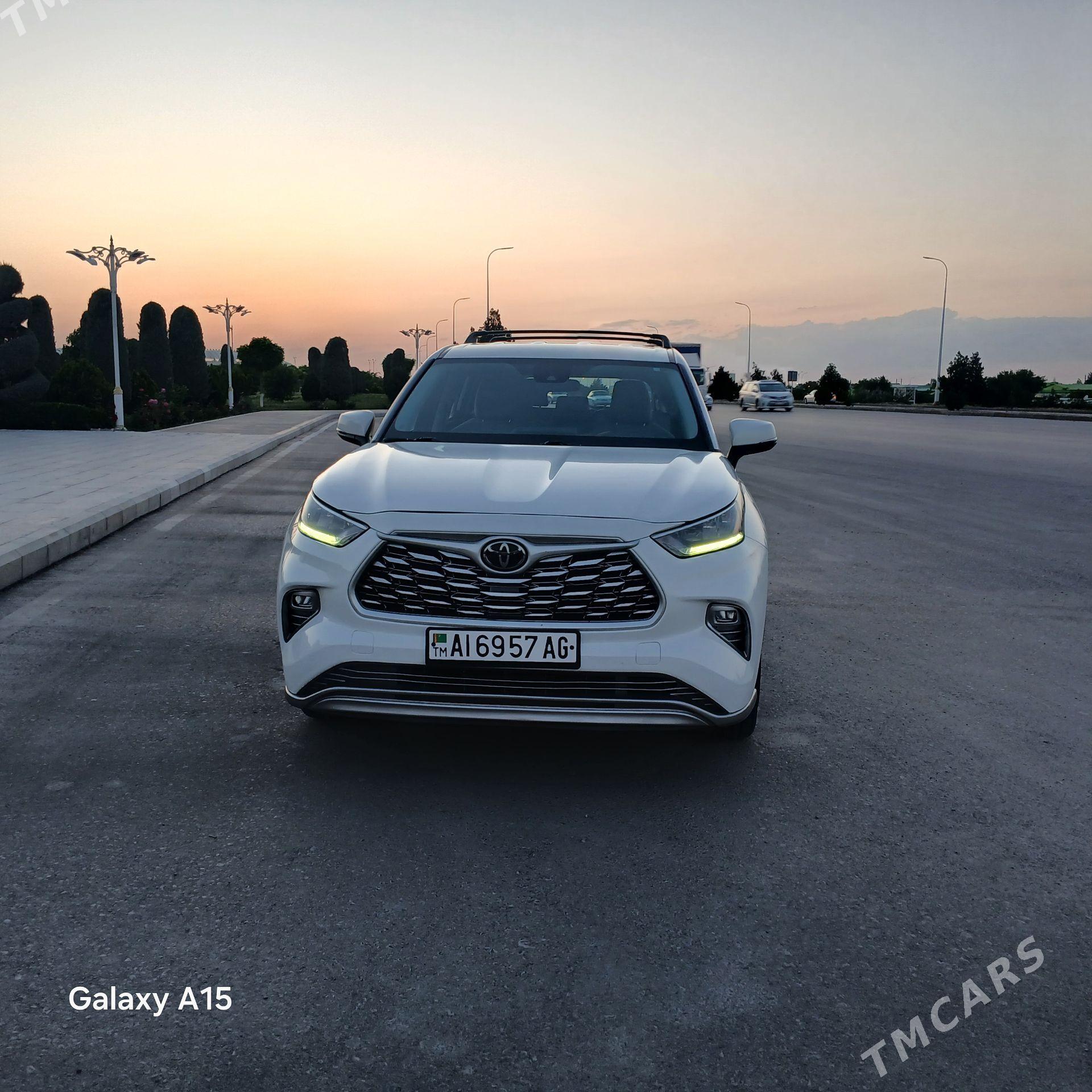 Toyota Highlander 2021 - 500 000 TMT - Ашхабад - img 1
