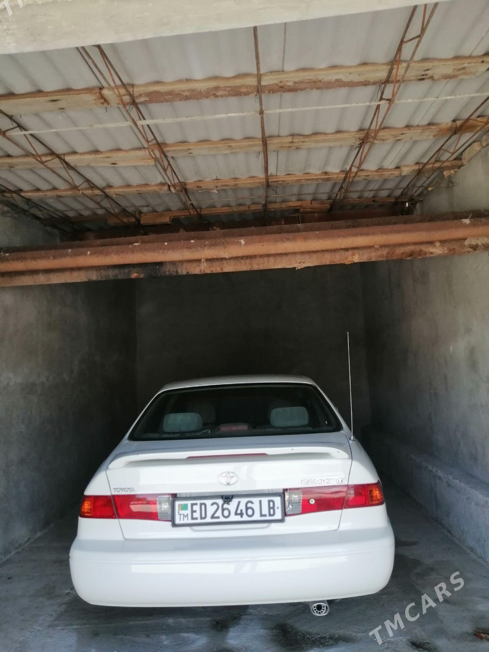 Toyota Camry 2001 - 185 000 TMT - Магданлы - img 1