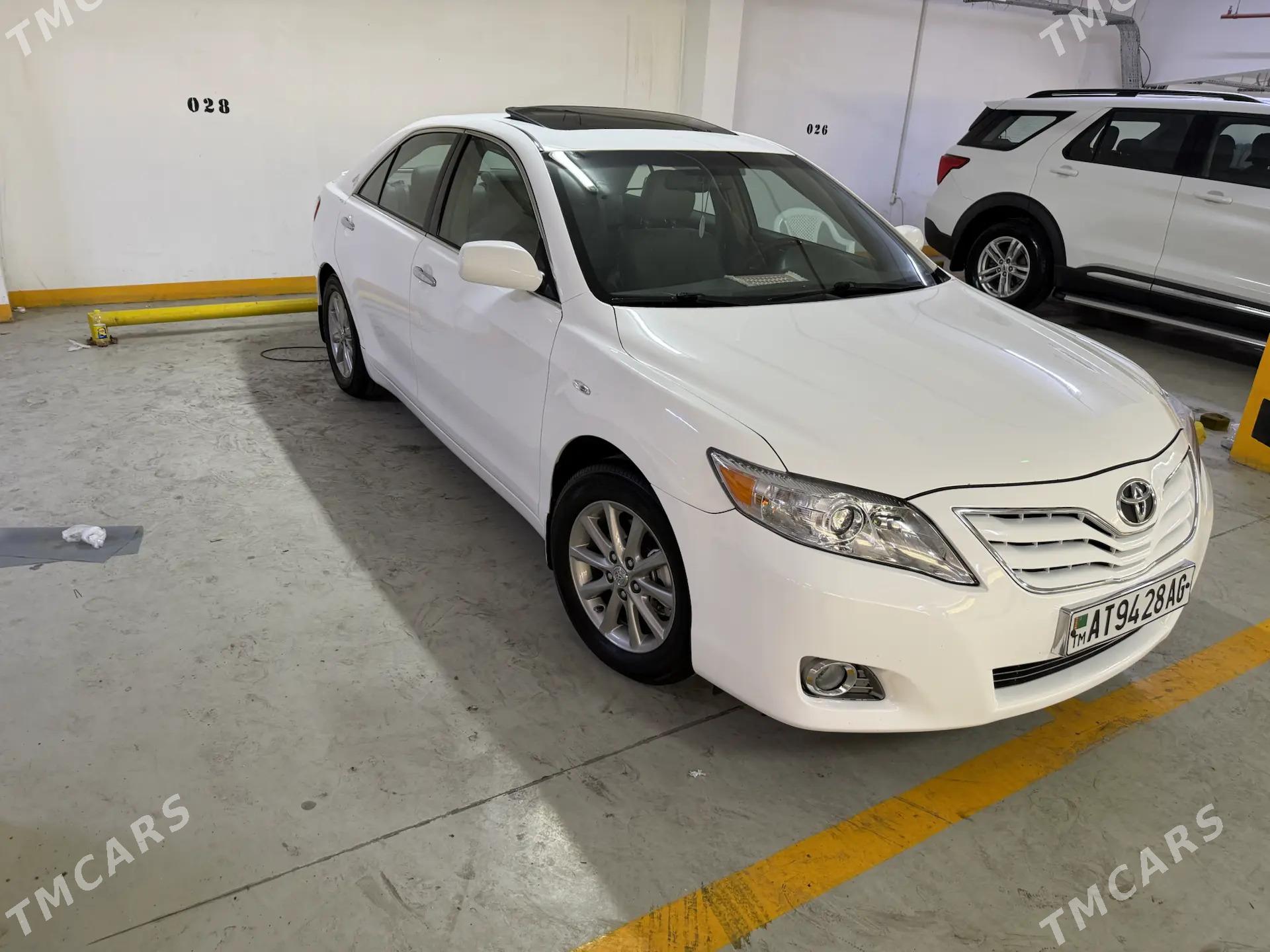 Toyota Camry 2008 - 230 000 TMT - 8 мкр - img 1