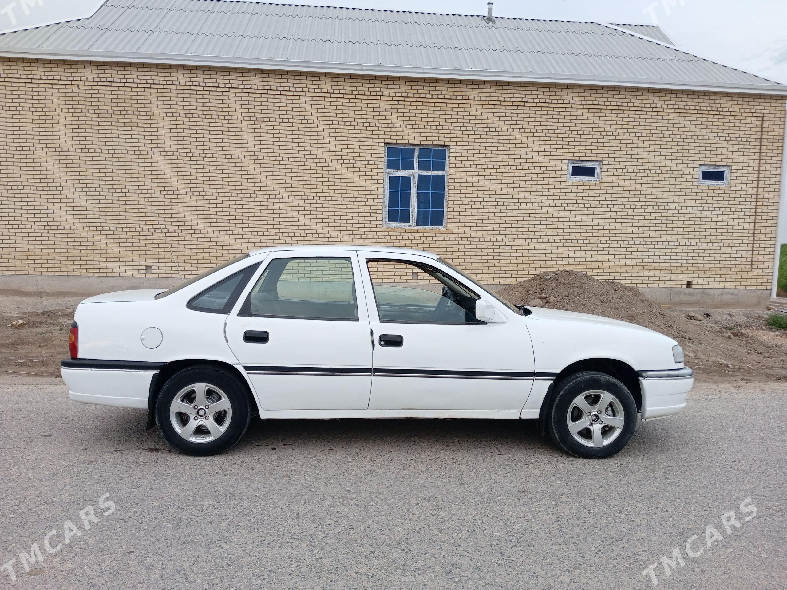 Opel Vectra 1991 - 25 000 TMT - Мары - img 1