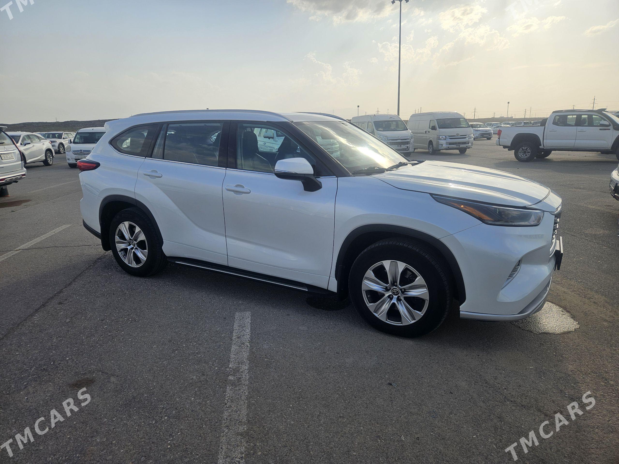 Toyota Highlander 2022 - 534 000 TMT - "Altyn Asyr" Gündogar bazary (Jygyllyk) - img 1
