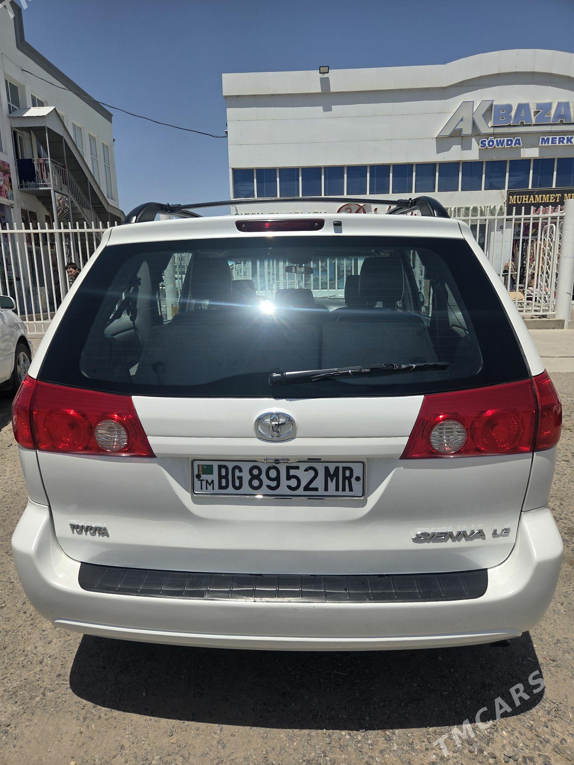 Toyota Sienna 2009 - 310 000 TMT - Murgap - img 1