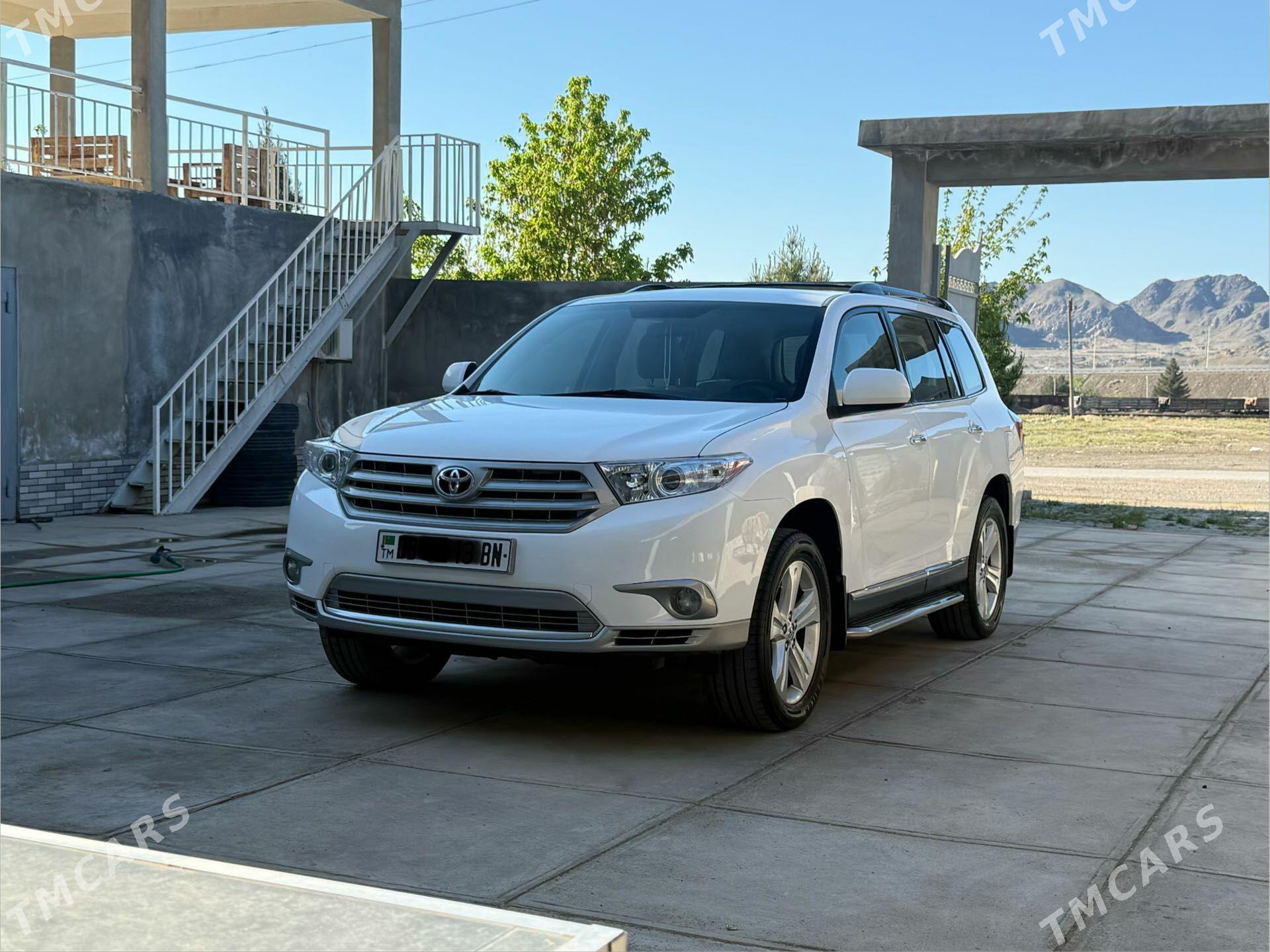 Toyota Highlander 2010 - 340 000 TMT - Türkmenbaşy - img 1