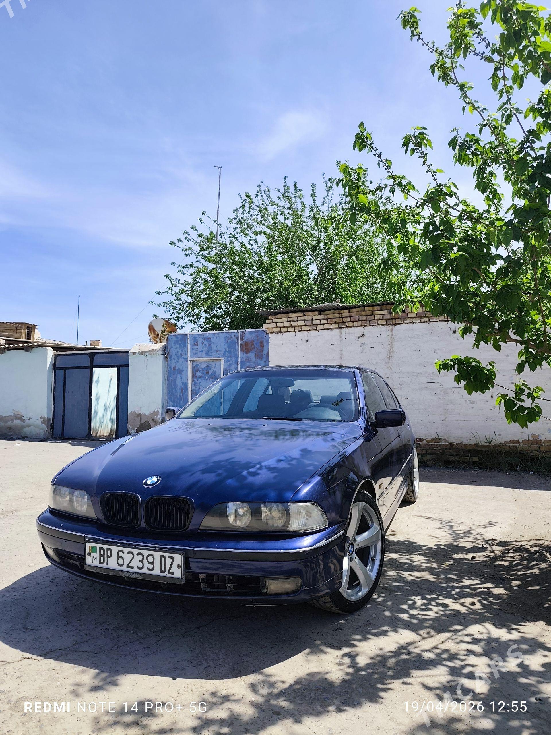 BMW 528 1998 - 125 000 TMT - Дашогуз - img 1