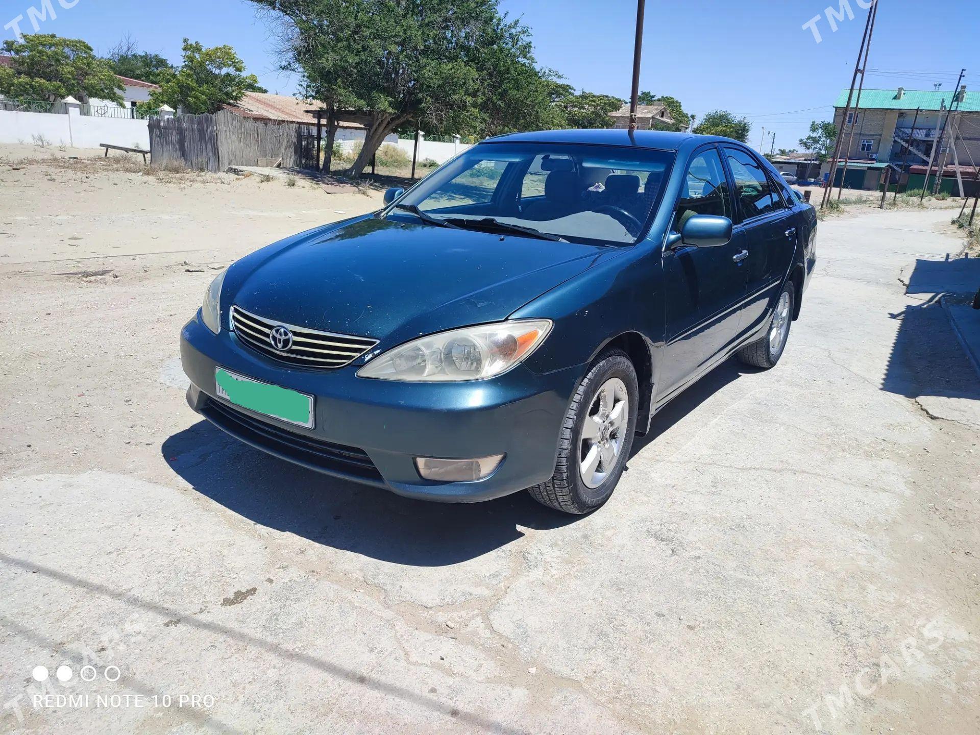 Toyota Camry 2003 - 138 000 TMT - Балканабат - img 1