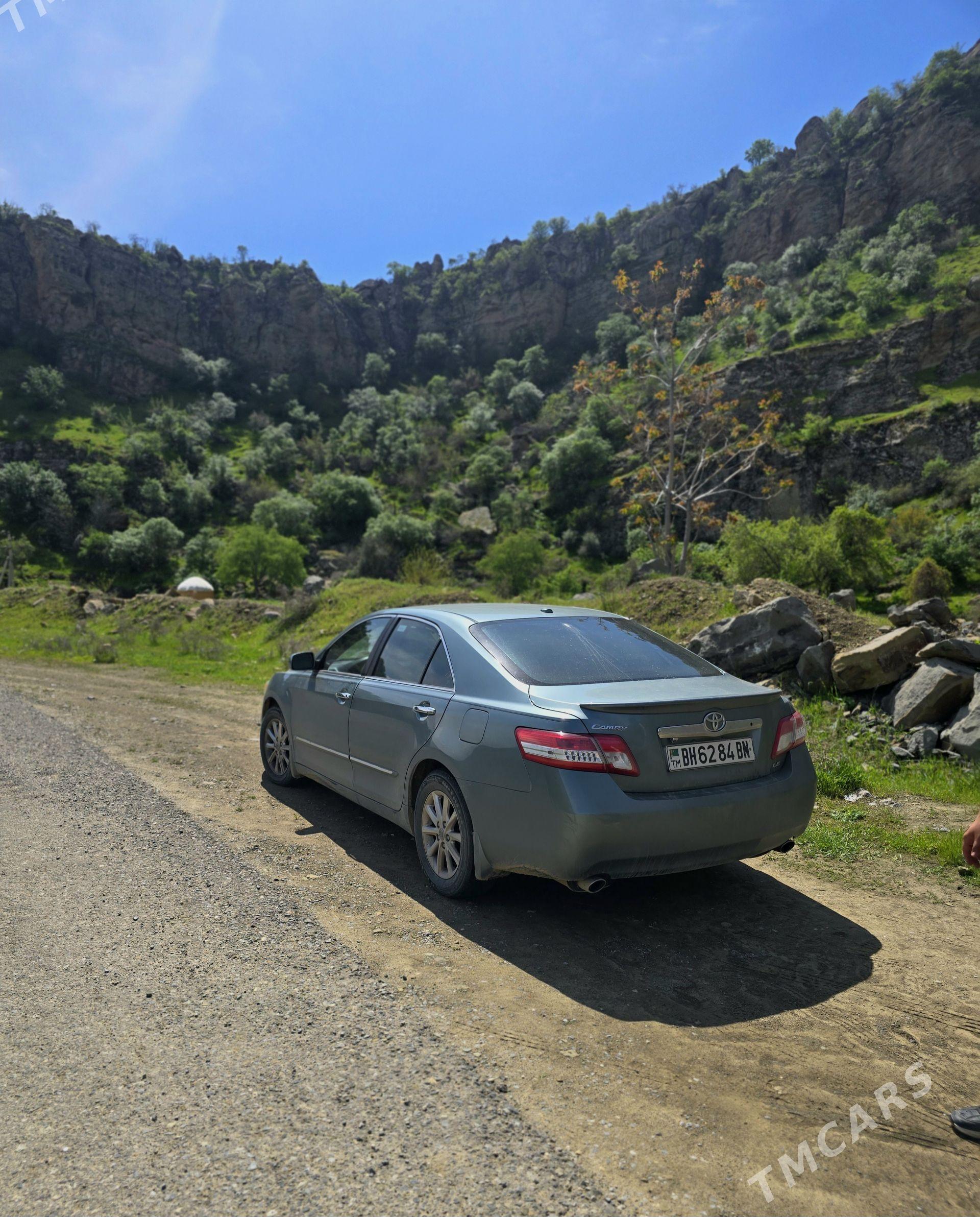 Toyota Camry 2011 - 225 000 TMT - Хазар - img 1