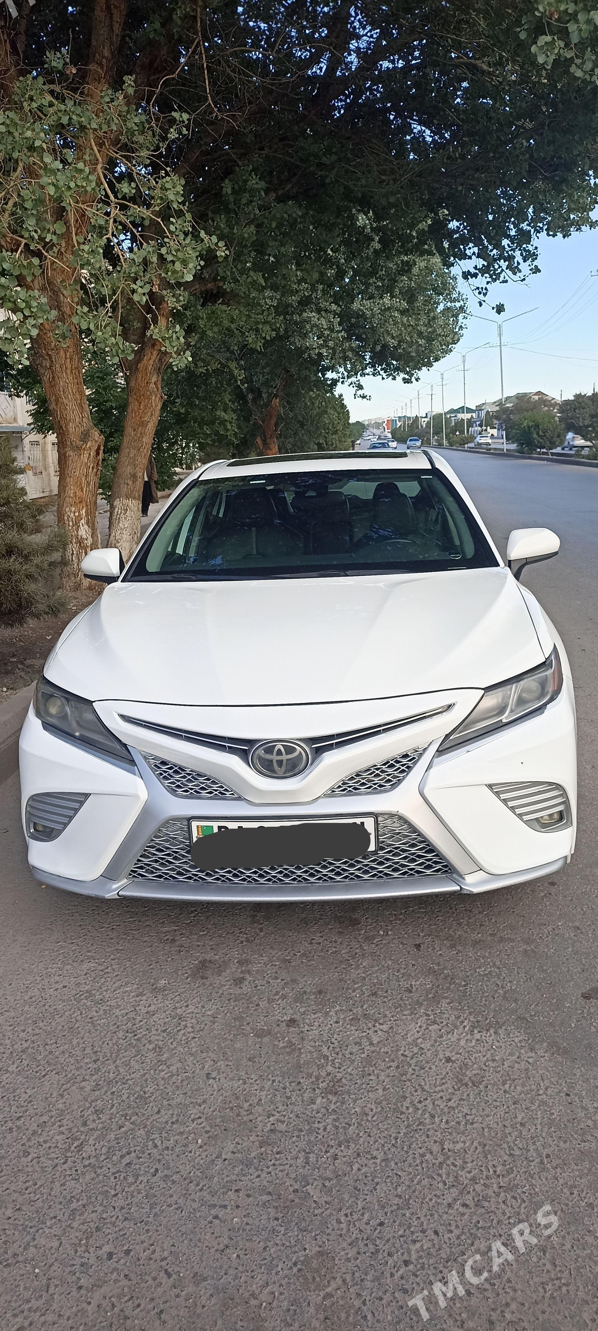 Toyota Camry 2020 - 340 000 TMT - Балканабат - img 1