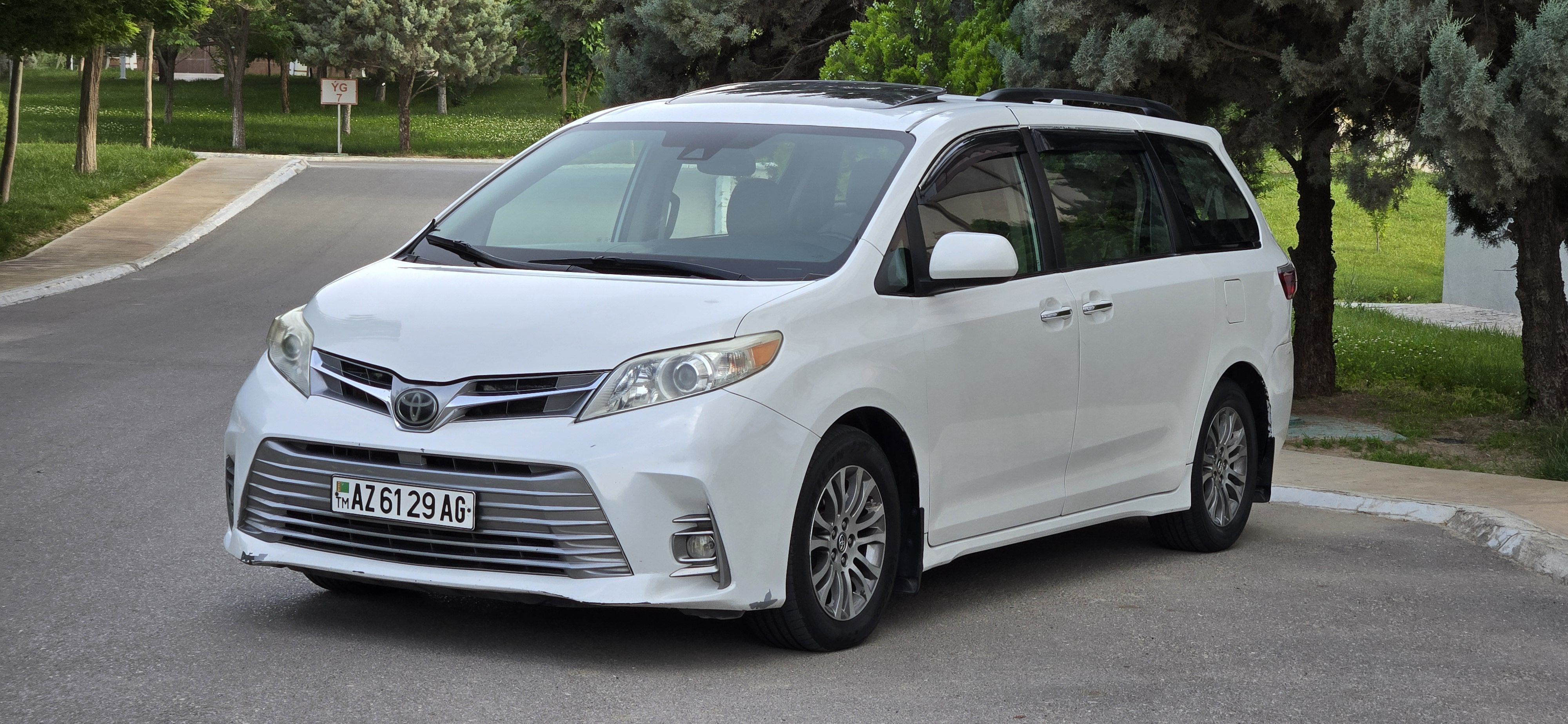 Toyota Sienna 2019 - 419 000 TMT - Ашхабад - img 1