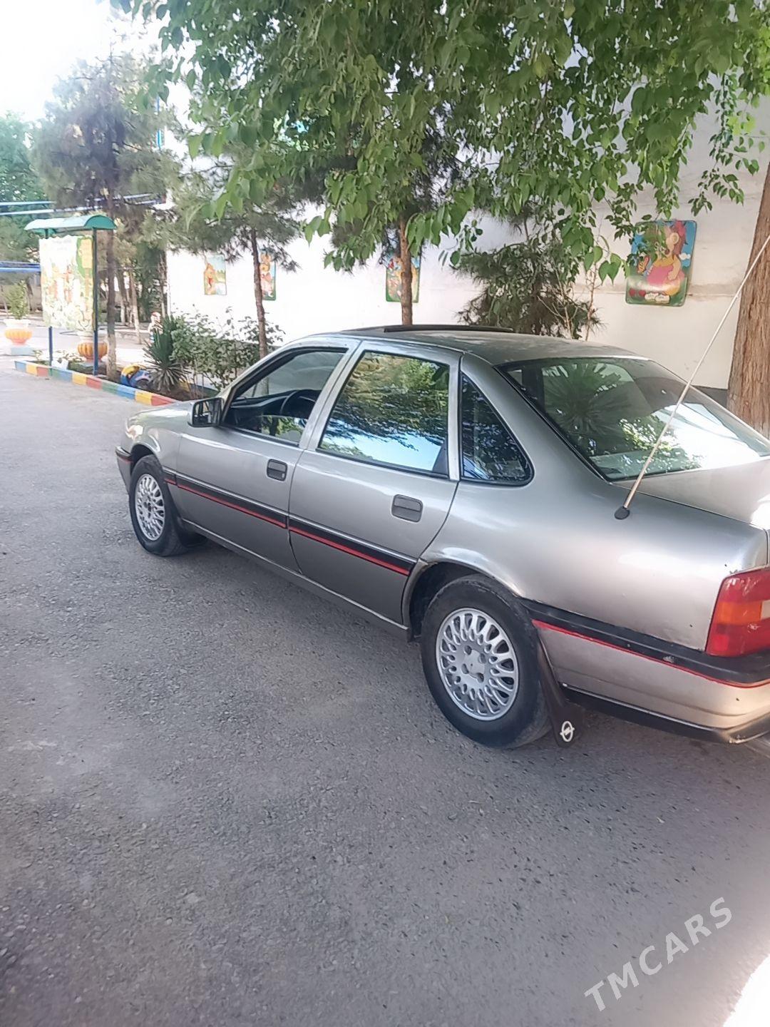 Opel Vectra 1991 - 38 000 TMT - Мары - img 1