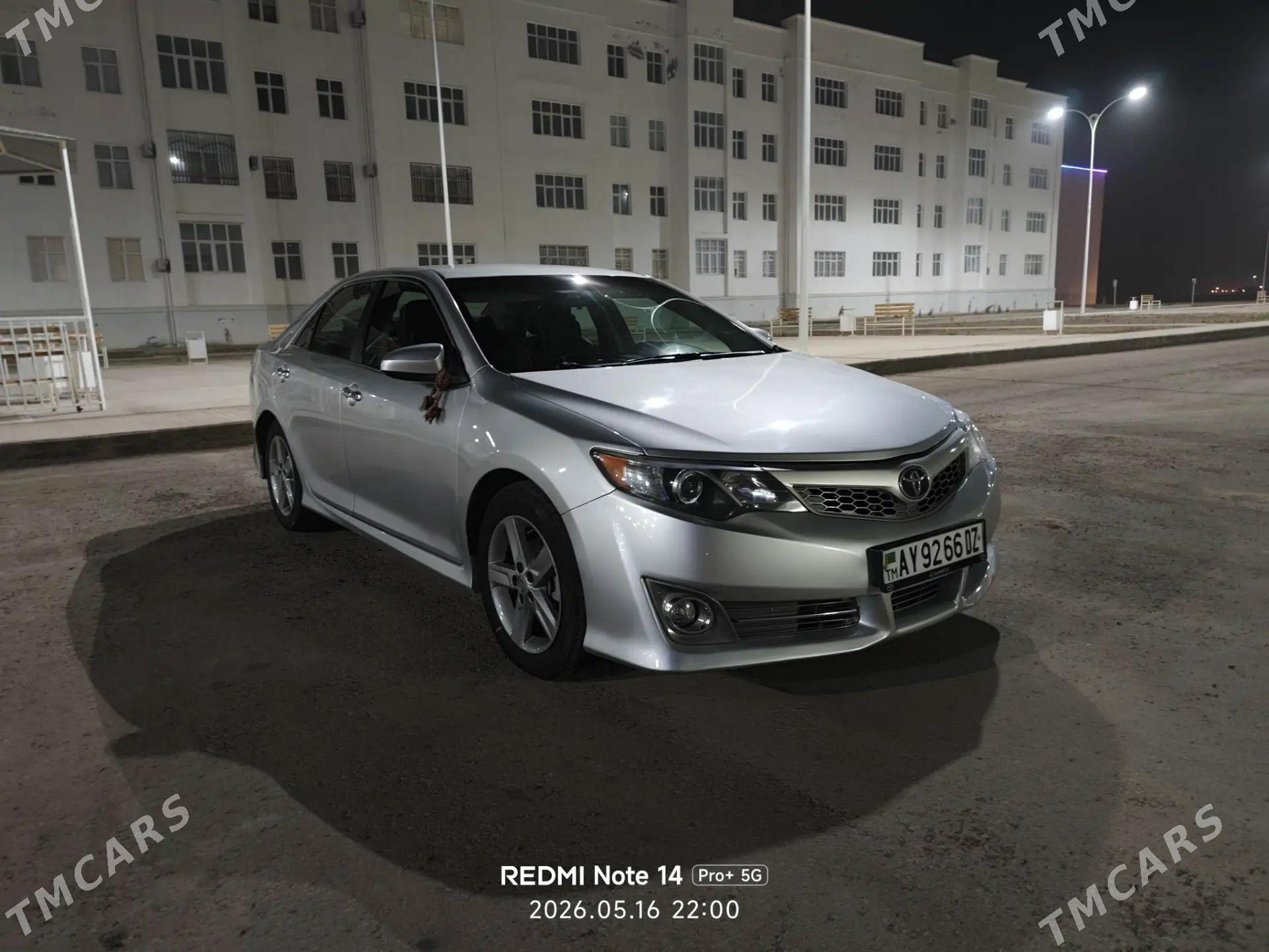 Toyota Camry 2012 - 260 000 TMT - Дашогуз - img 1
