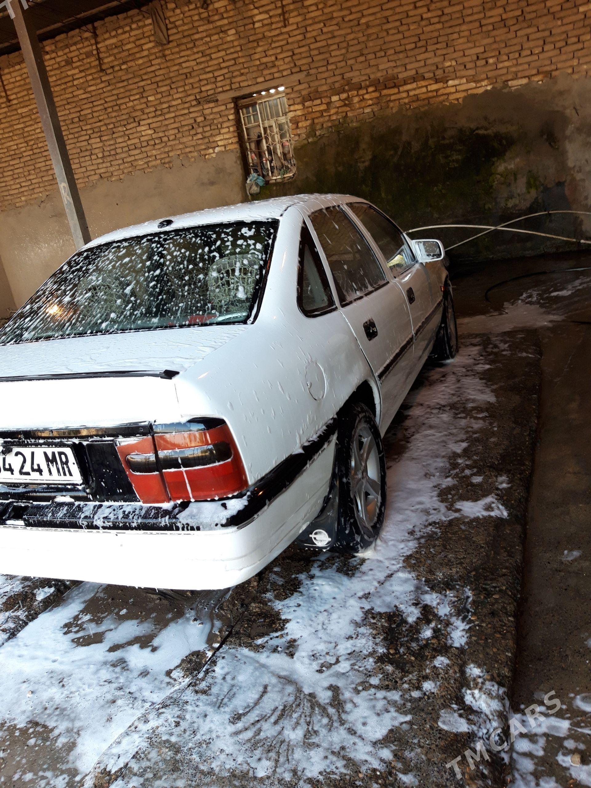 Opel Vectra 1990 - 28 000 TMT - Мары - img 1
