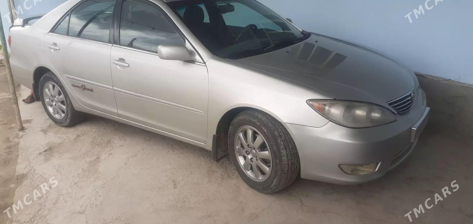Toyota Camry 2005 - 190 000 TMT - Кёнеургенч - img 1