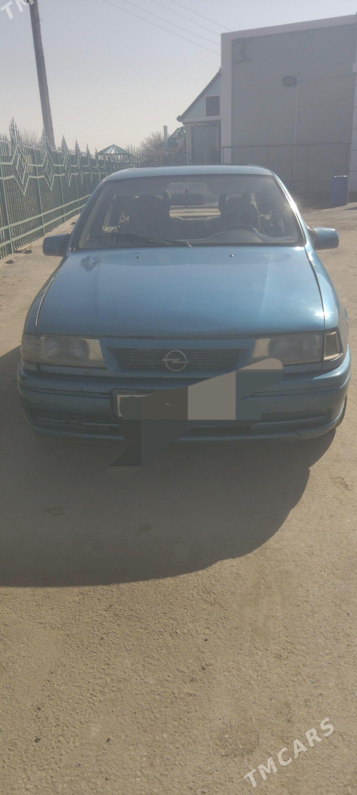 Opel Vectra 1993 - 26 000 TMT - Мургап - img 1