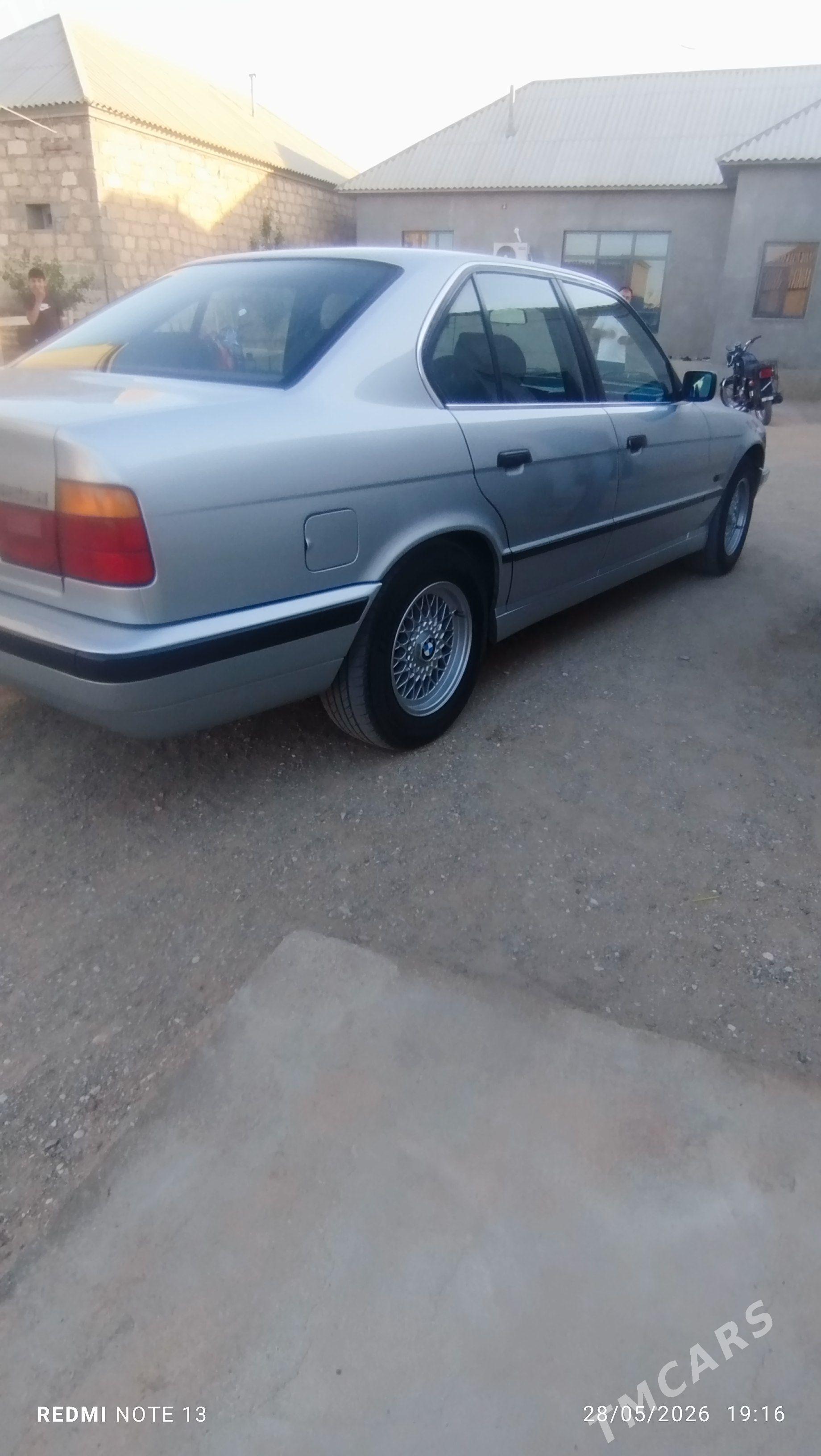 BMW 525 1990 - 75 000 TMT - Гумдаг - img 1