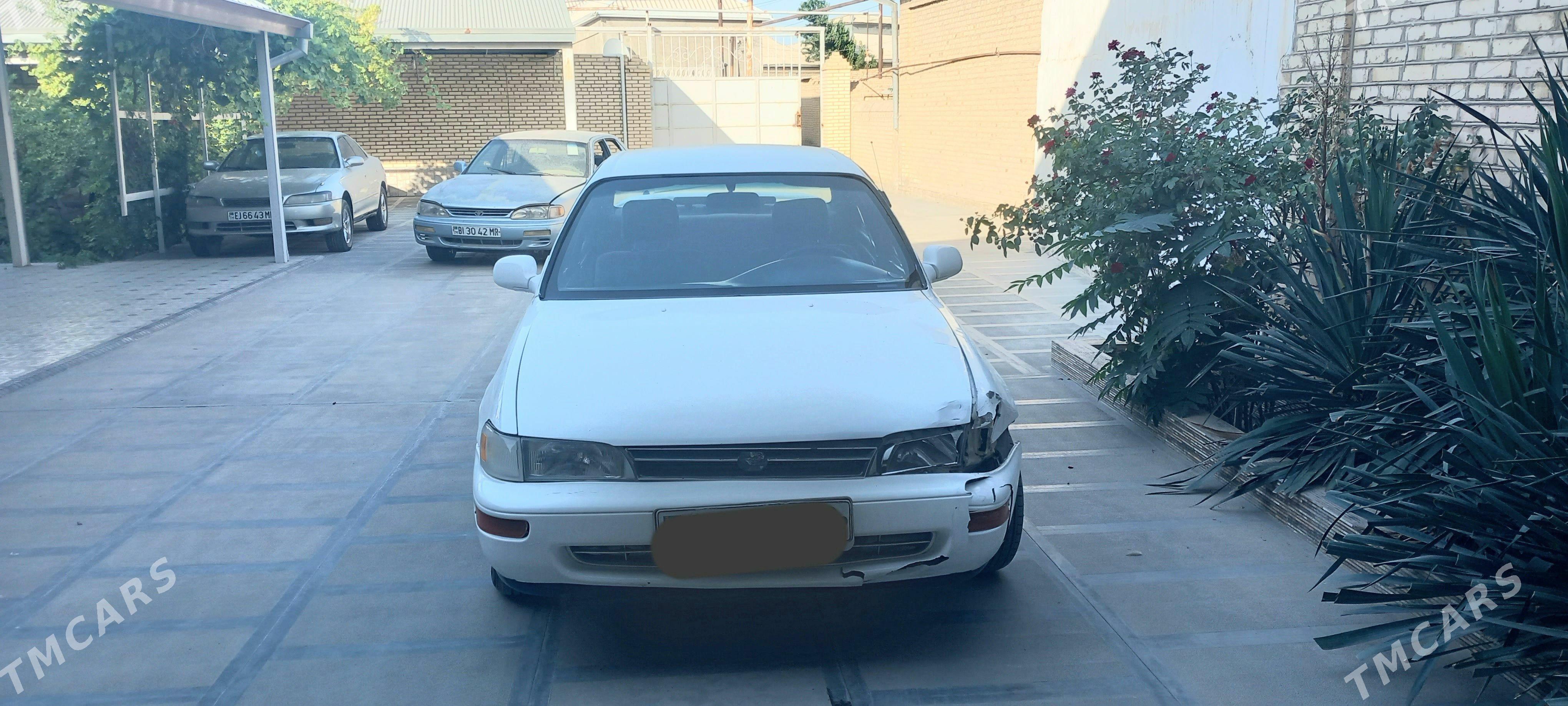 Toyota Corolla 1992 - 55 000 TMT - Мары - img 1