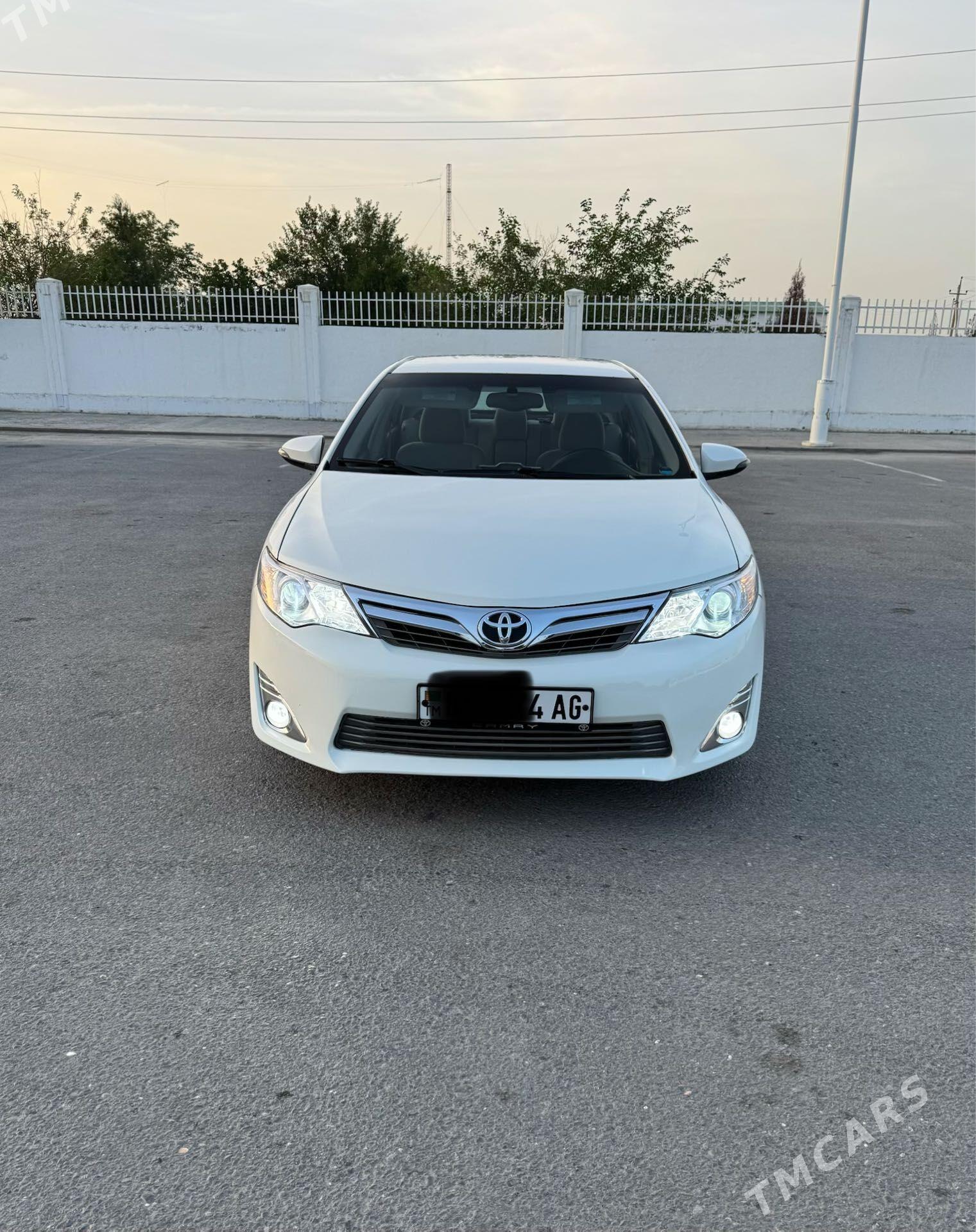 Toyota Camry 2012 - 240 000 TMT - Бузмеин - img 1