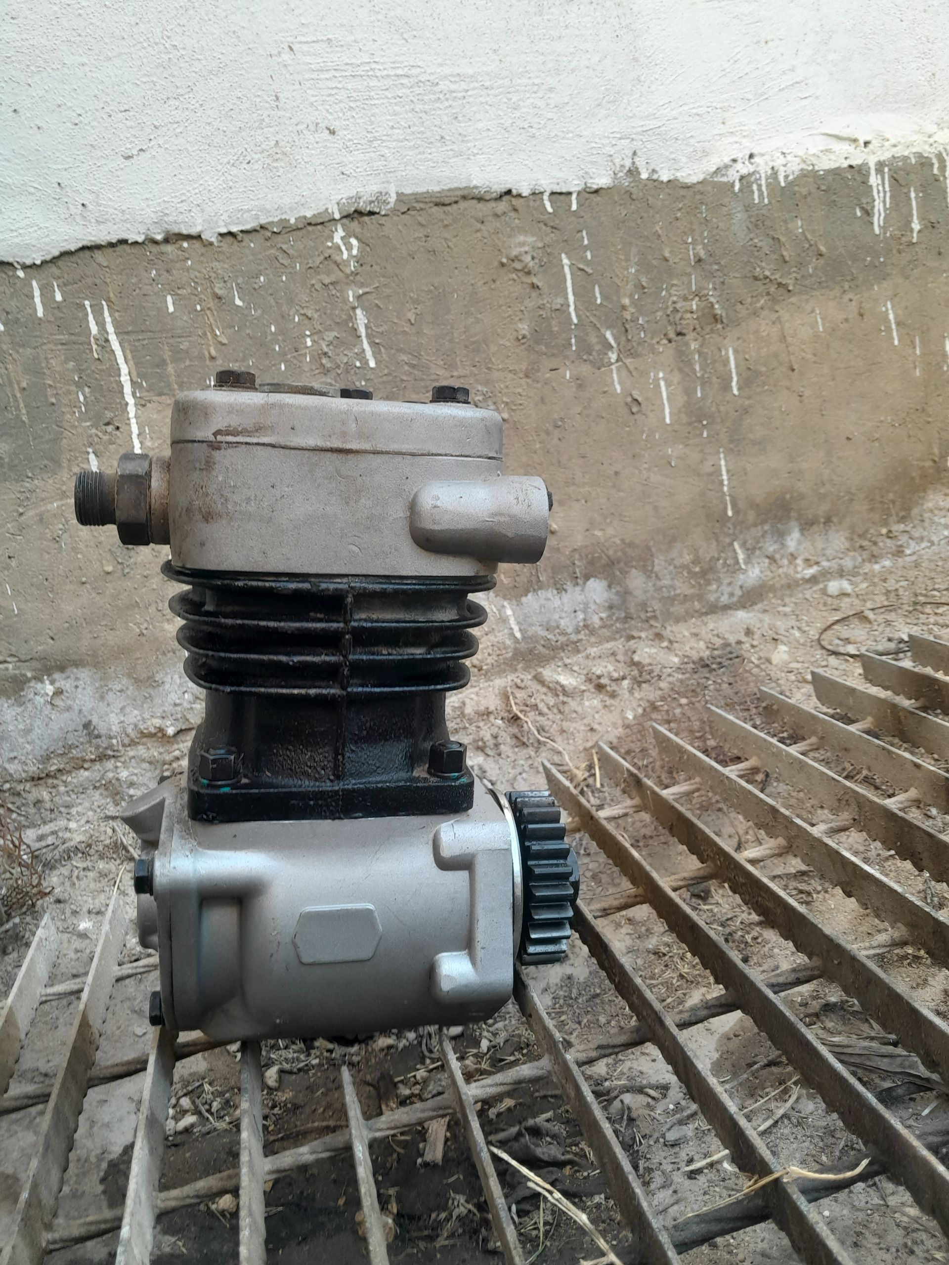 Kompresr 700 TMT - Балканабат - img 1