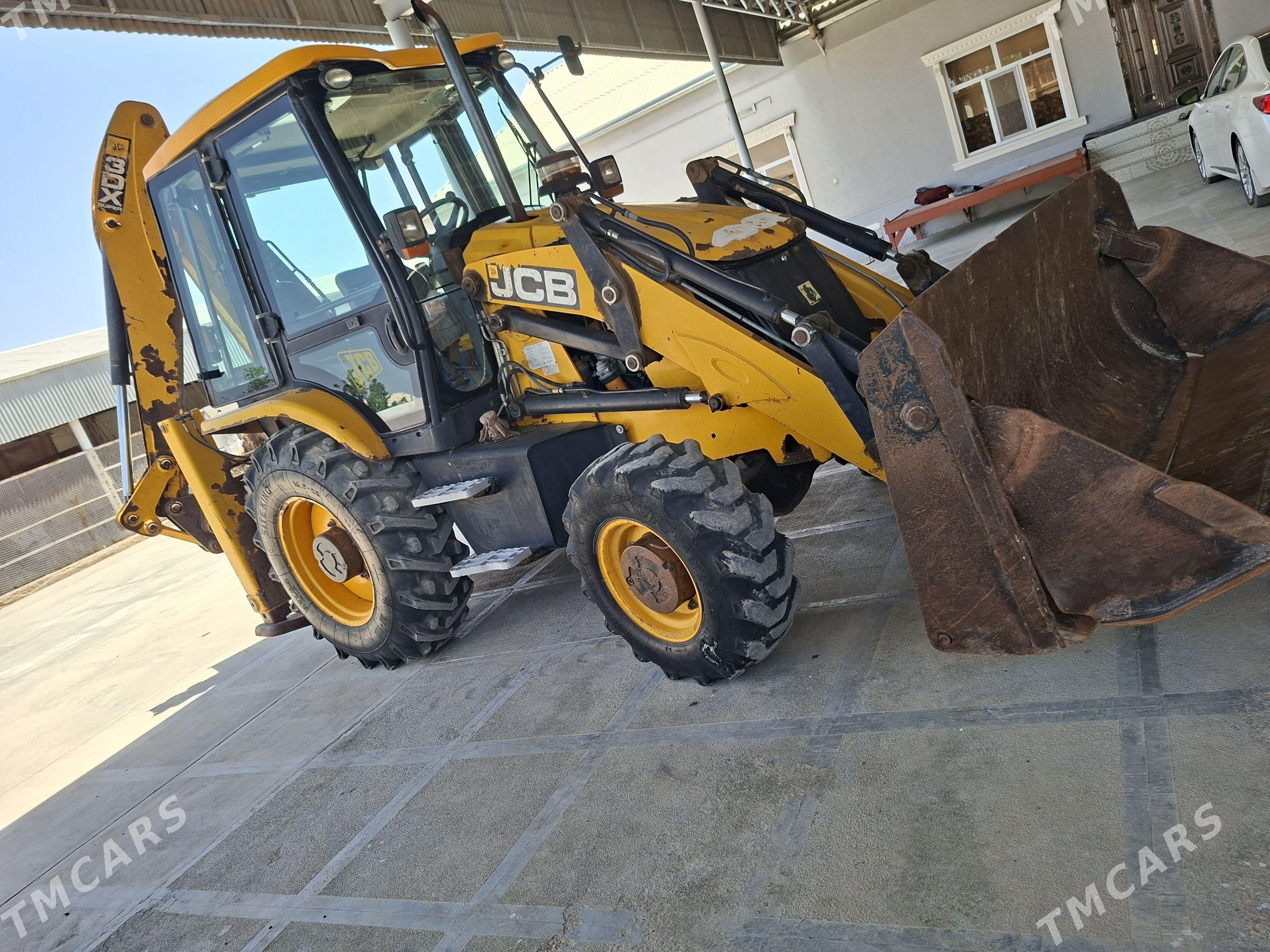 JCB 3CX Compact 2013 - 600 000 TMT - Mary - img 1