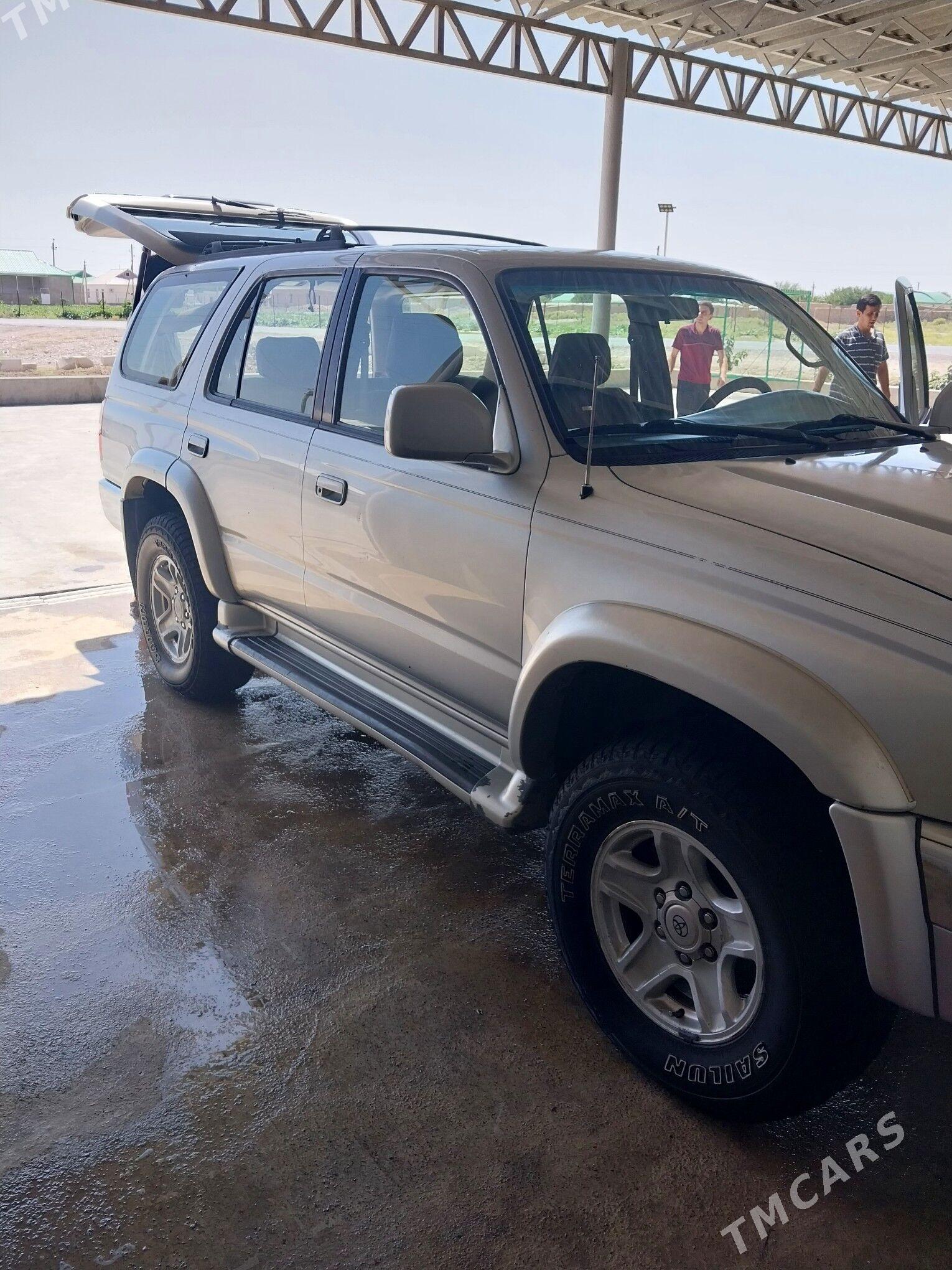 Toyota 4Runner 2002 - 190 000 TMT - Кака - img 1