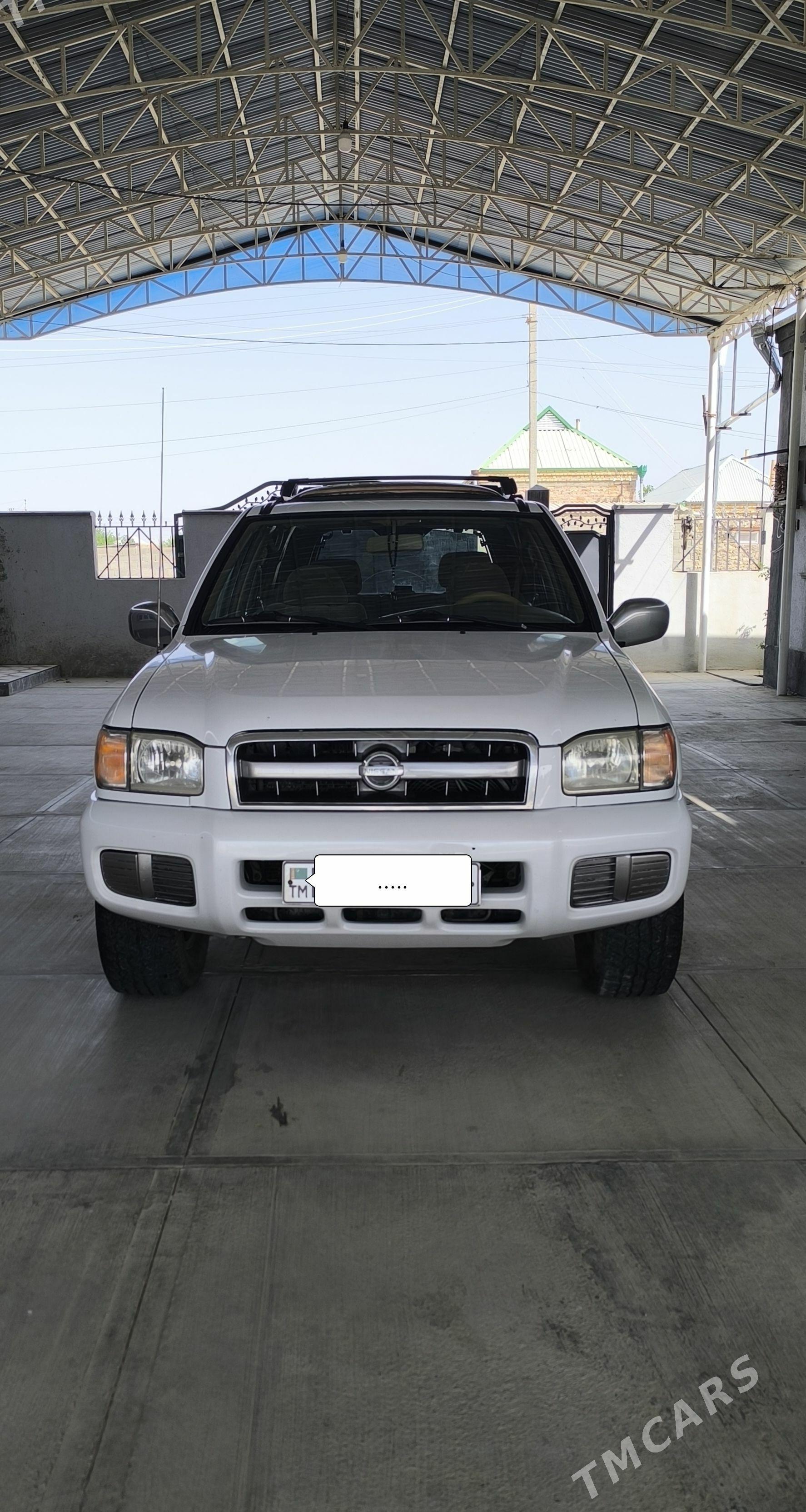 Nissan Pathfinder 2002 - 146 000 TMT - Бахарден - img 1