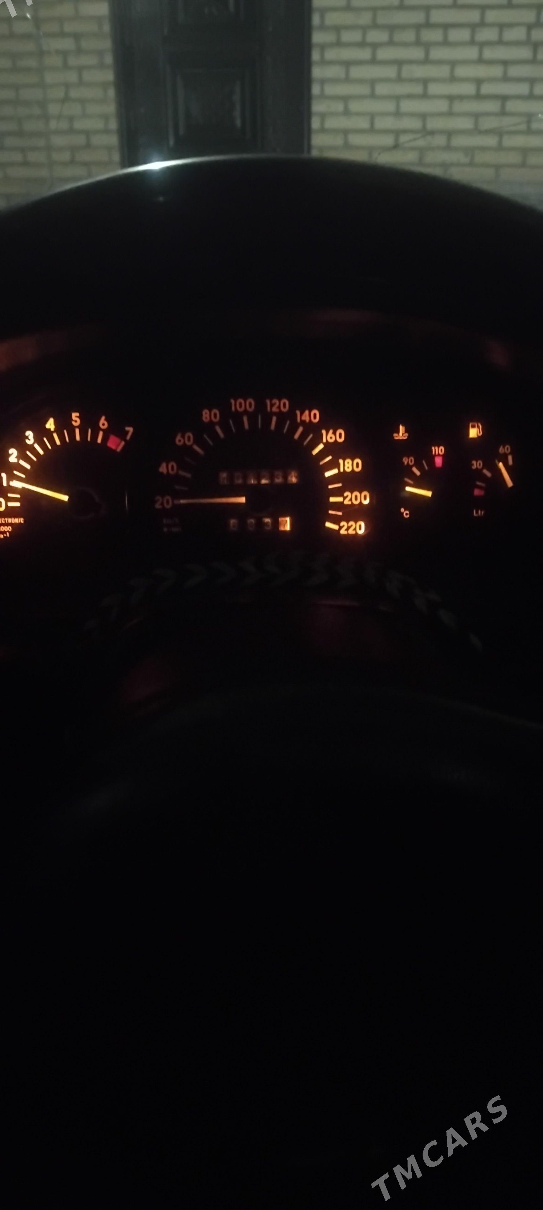 Opel Vectra 1992 - 47 000 TMT - Мары - img 1