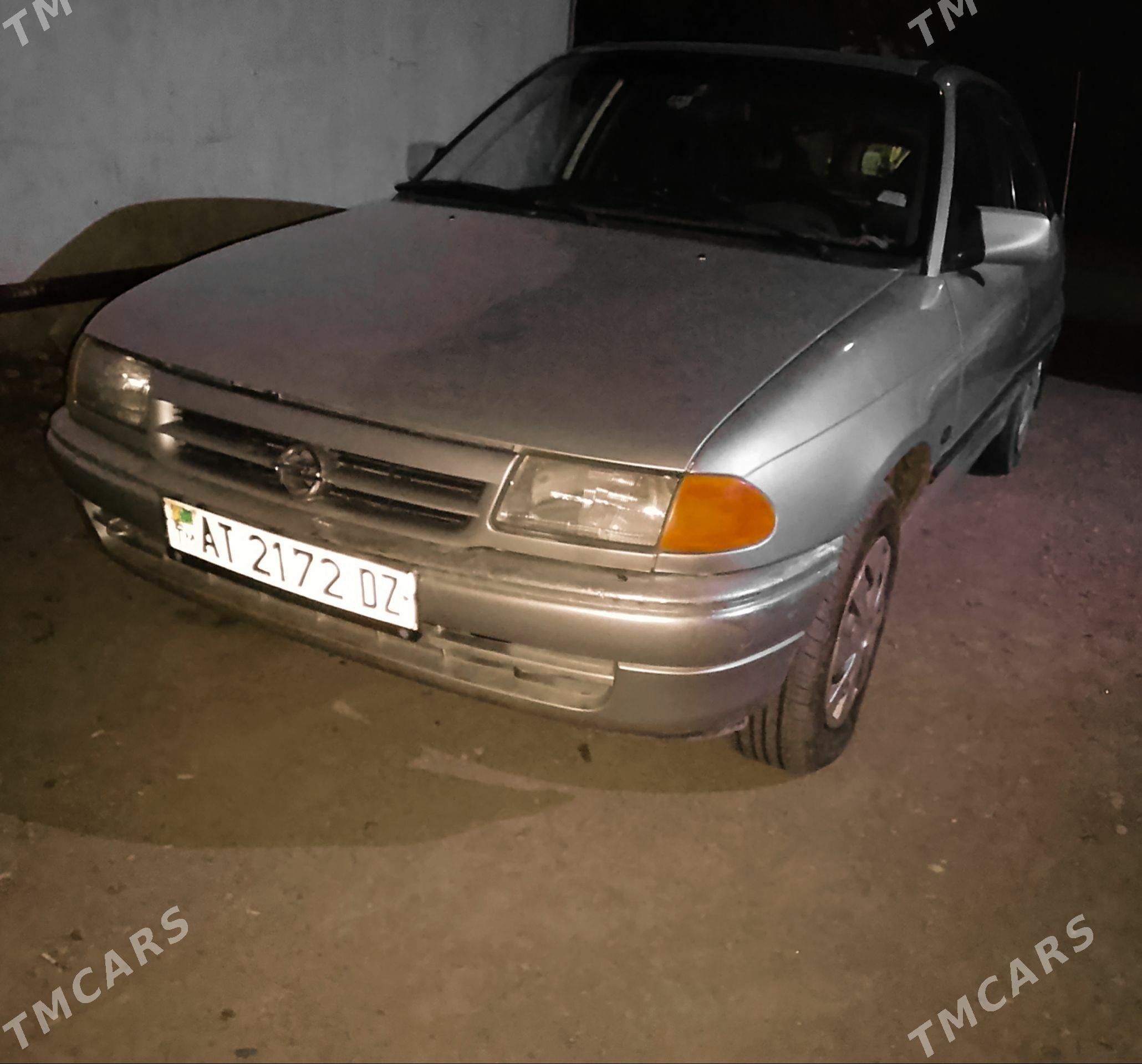 Opel Astra 1992 - 45 000 TMT - Гурбансолтан Едже - img 1