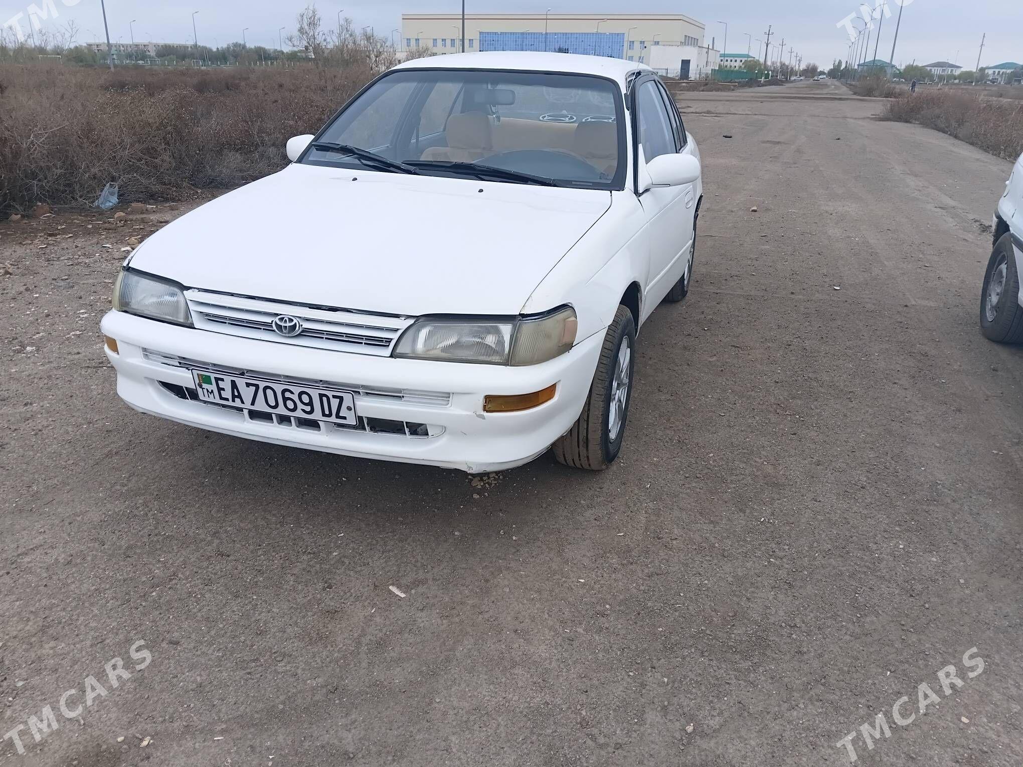 Toyota Corolla 1997 - 50 000 TMT - Кёнеургенч - img 1