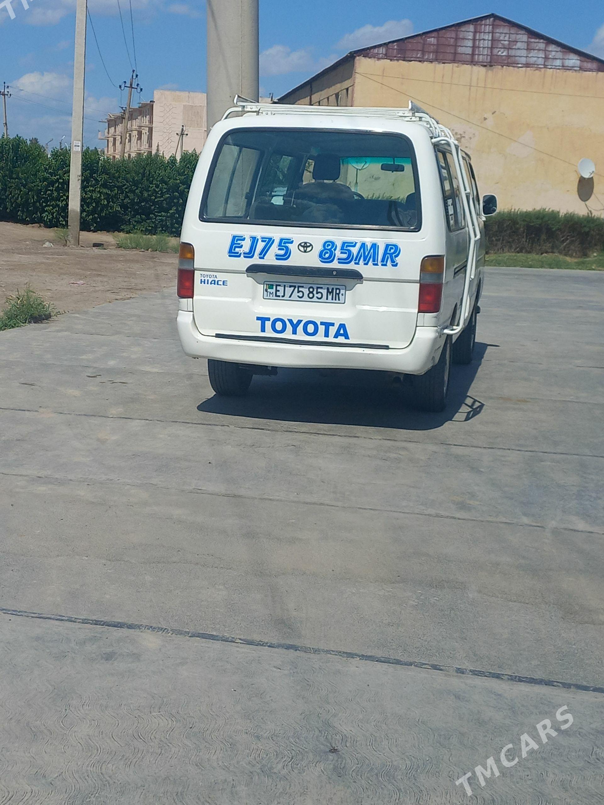 Toyota Hiace 1998 - 100 000 TMT - Mary - img 1
