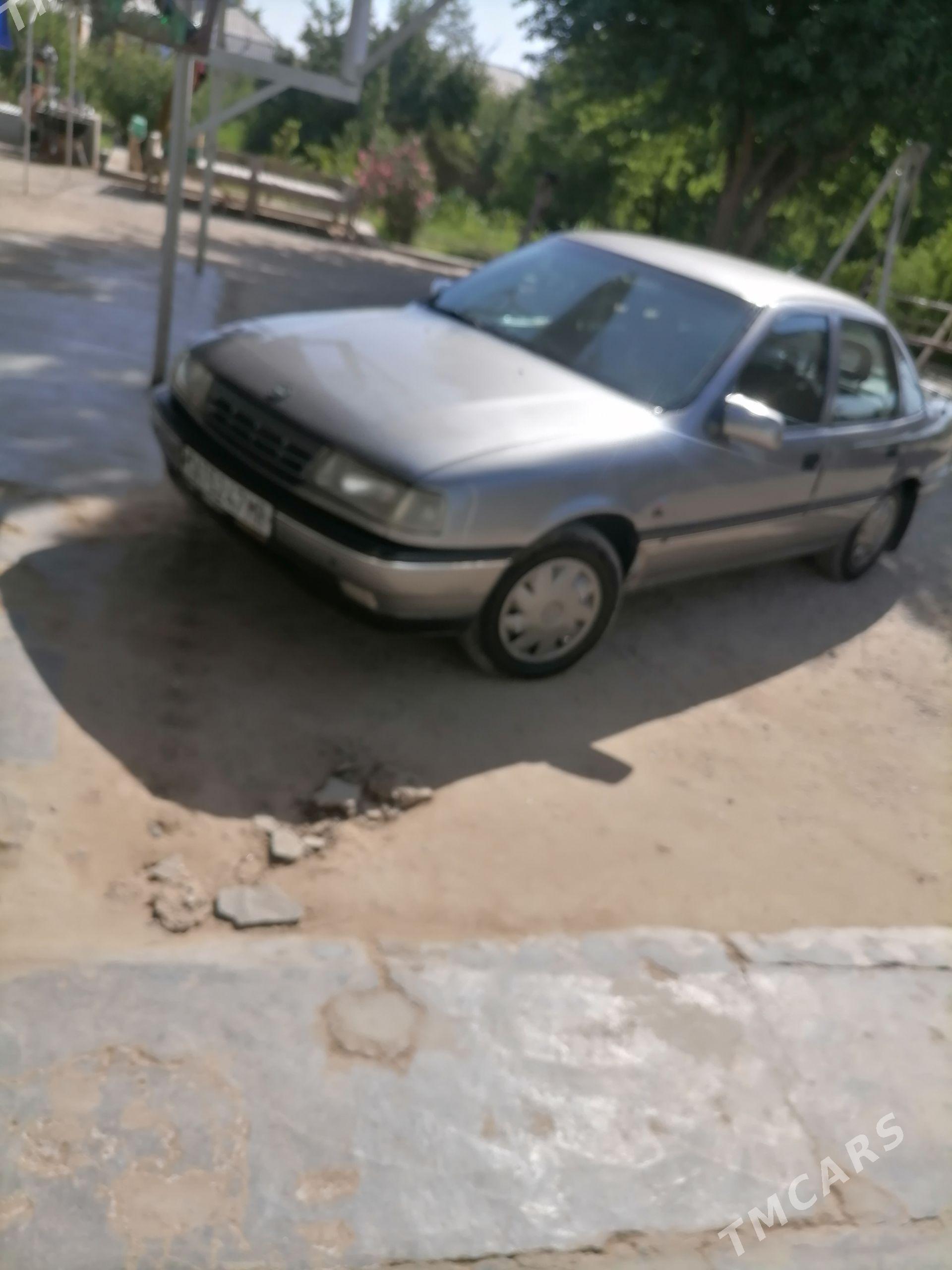 Opel Vectra 1992 - 31 000 TMT - Сакарчага - img 1