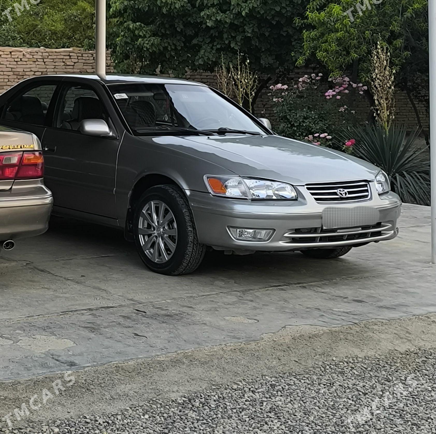 Toyota Camry 1998 - 160 000 TMT - Мары - img 1