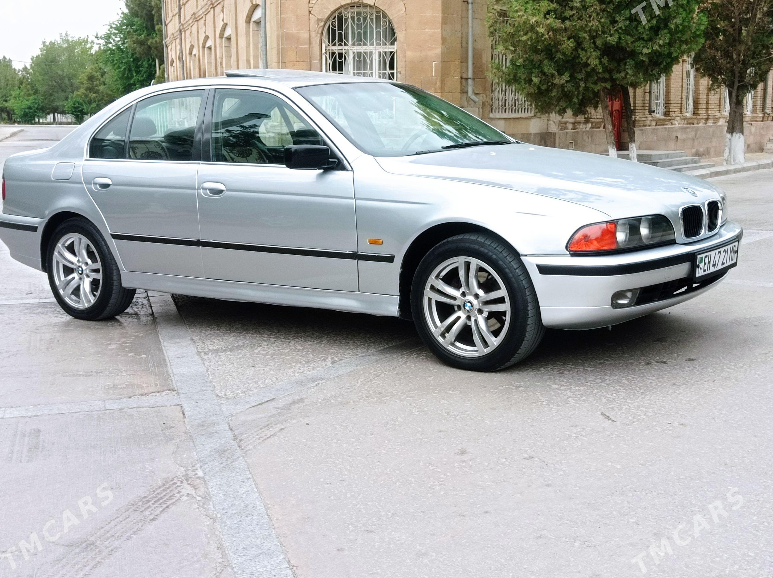 BMW 528 1996 - 105 000 TMT - Mary - img 1