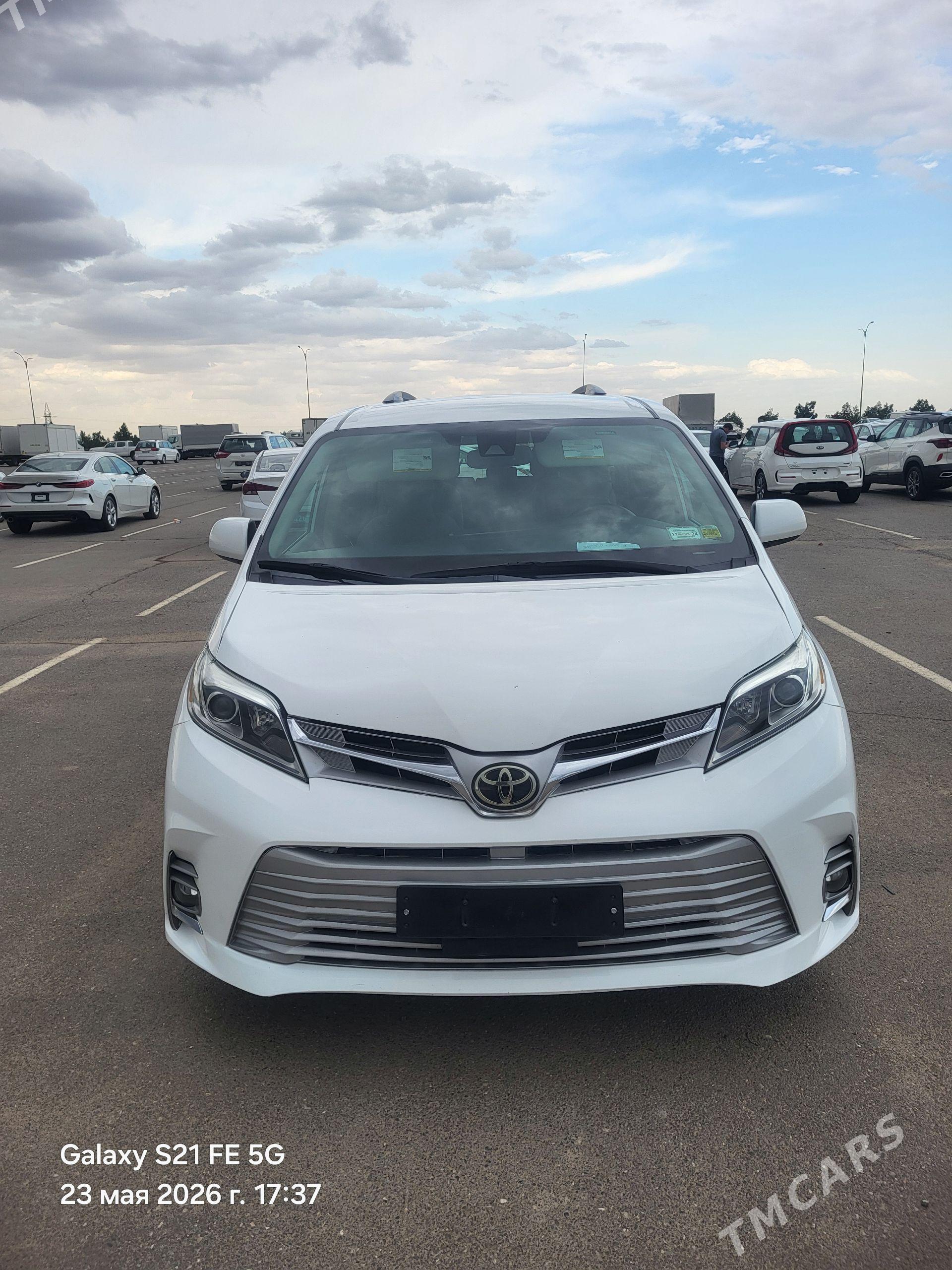 Toyota Sienna 2020 - 370 000 TMT - "Алтын Асыр" Гундогар базары ( Толкучка) - img 1
