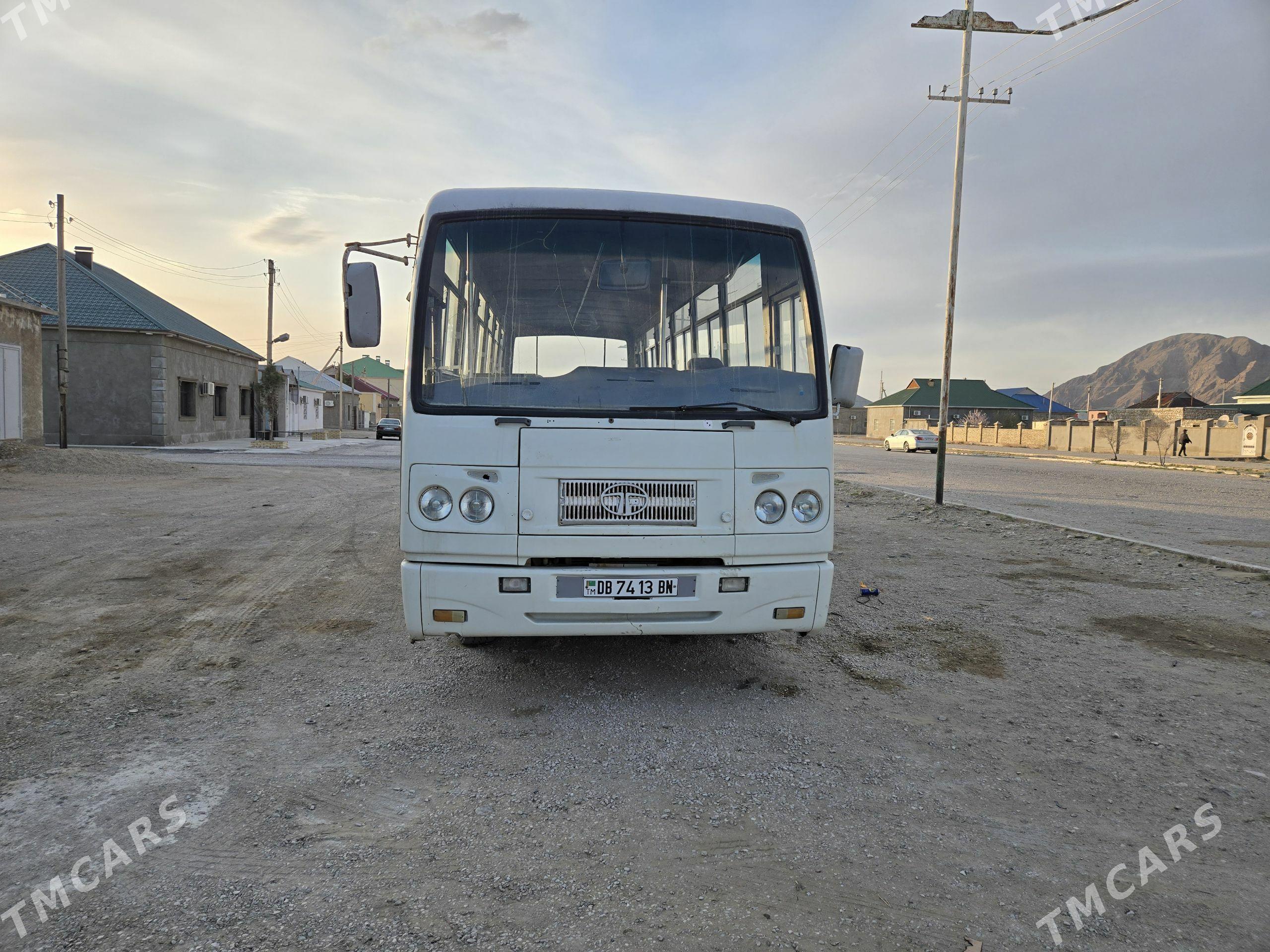 Mercedes-Benz 300D 2003 - 400 000 TMT - Балканабат - img 1