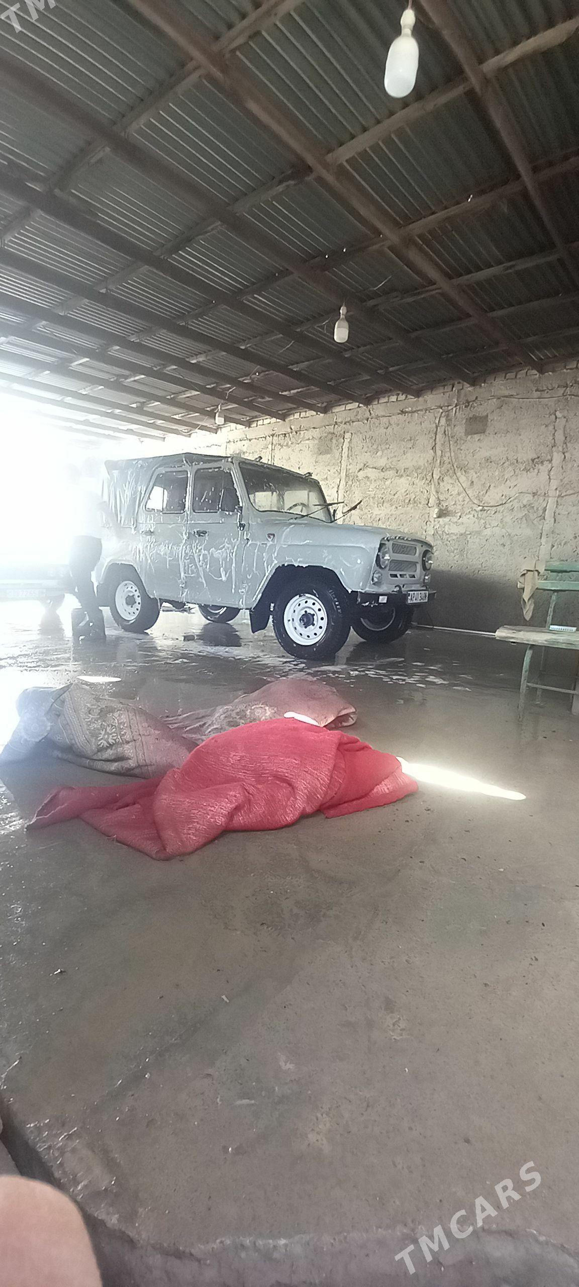 UAZ 469 2002 - 150 000 TMT - Bäherden - img 1
