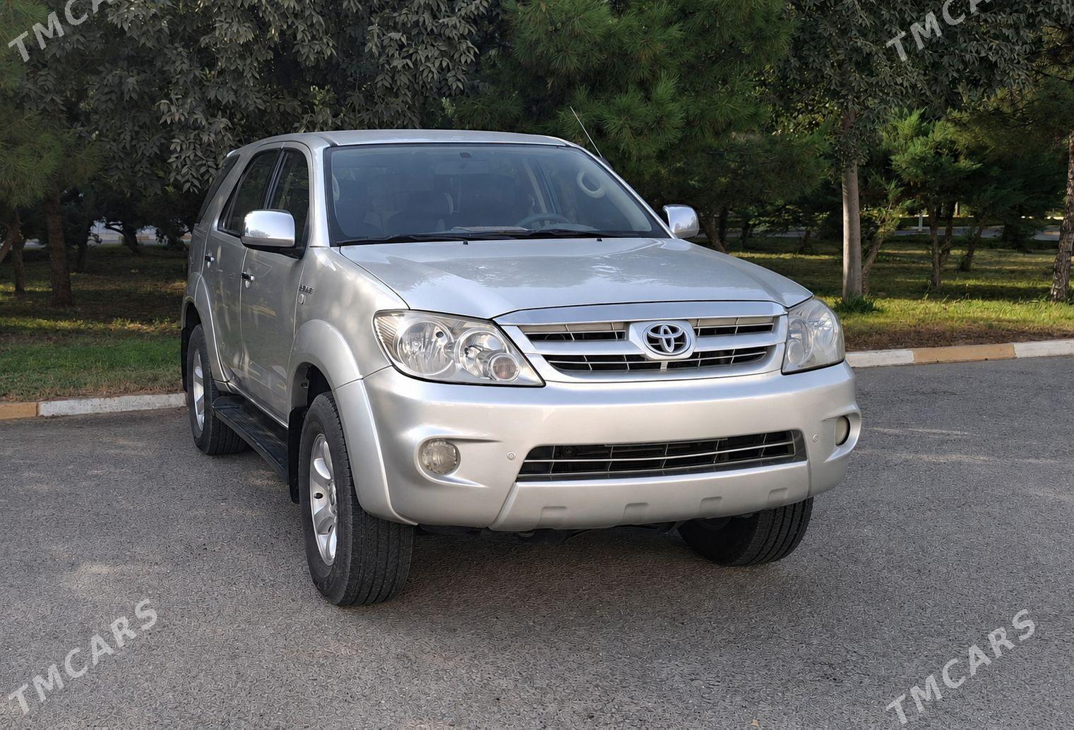 Toyota Fortuner 2006 - 270 000 TMT - Ашхабад - img 1