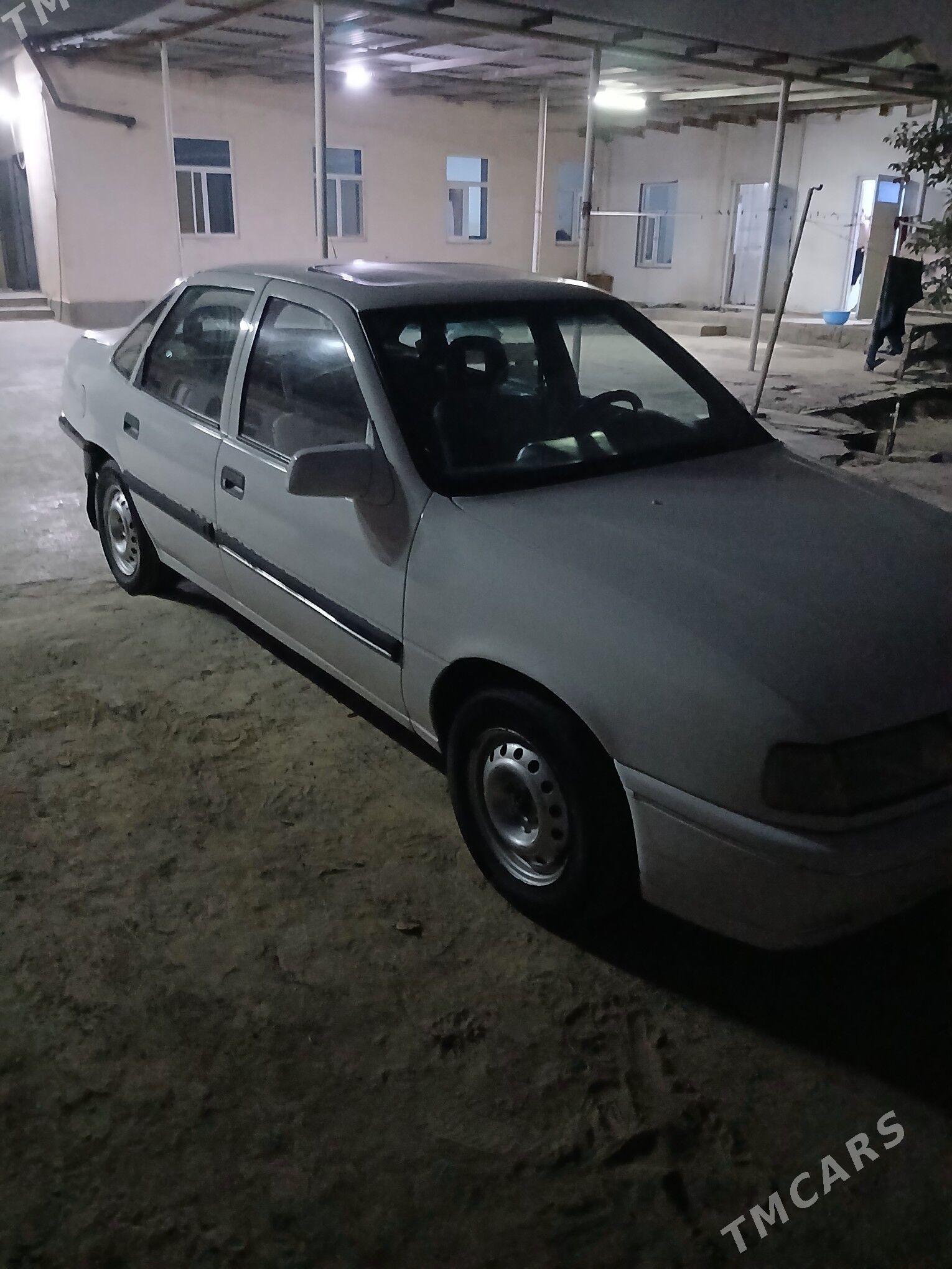 Opel Vectra 1992 - 40 000 TMT - Бабадайхан - img 1