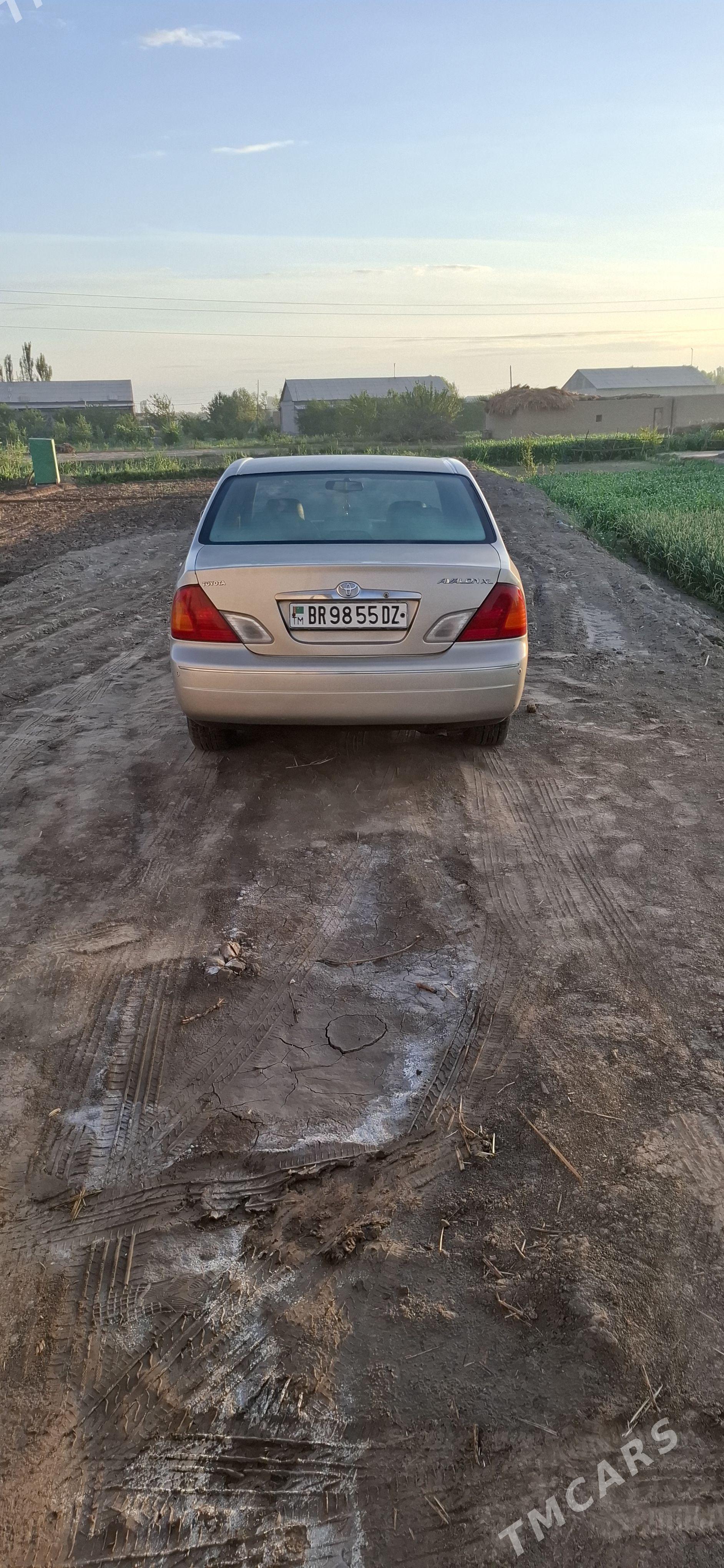 Toyota Avalon 2001 - 200 000 TMT - Гурбансолтан Едже - img 1