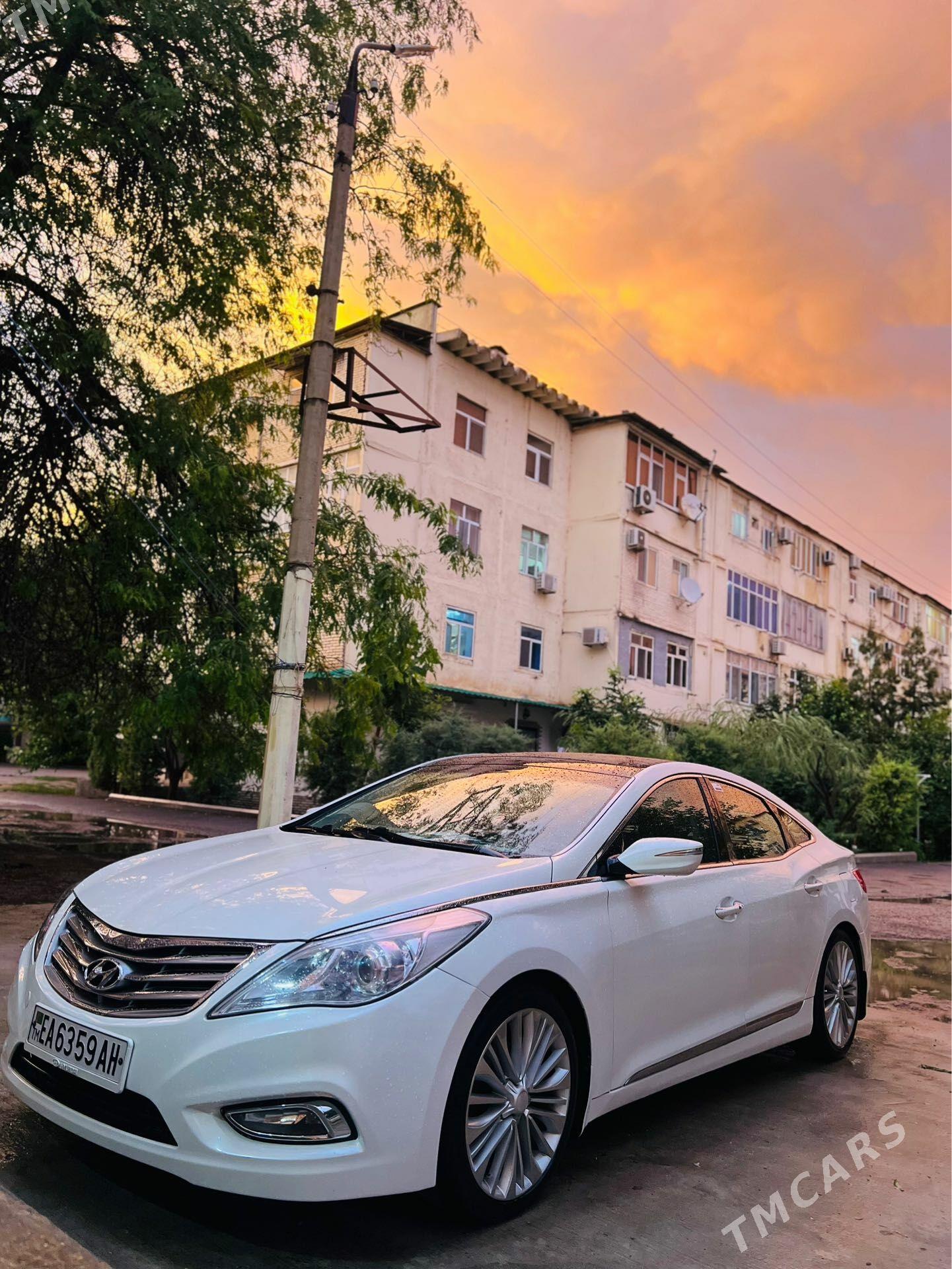 Hyundai Azera 2011 - 182 000 TMT - Район ст. Аэропорта, ул. Гагарина - img 1