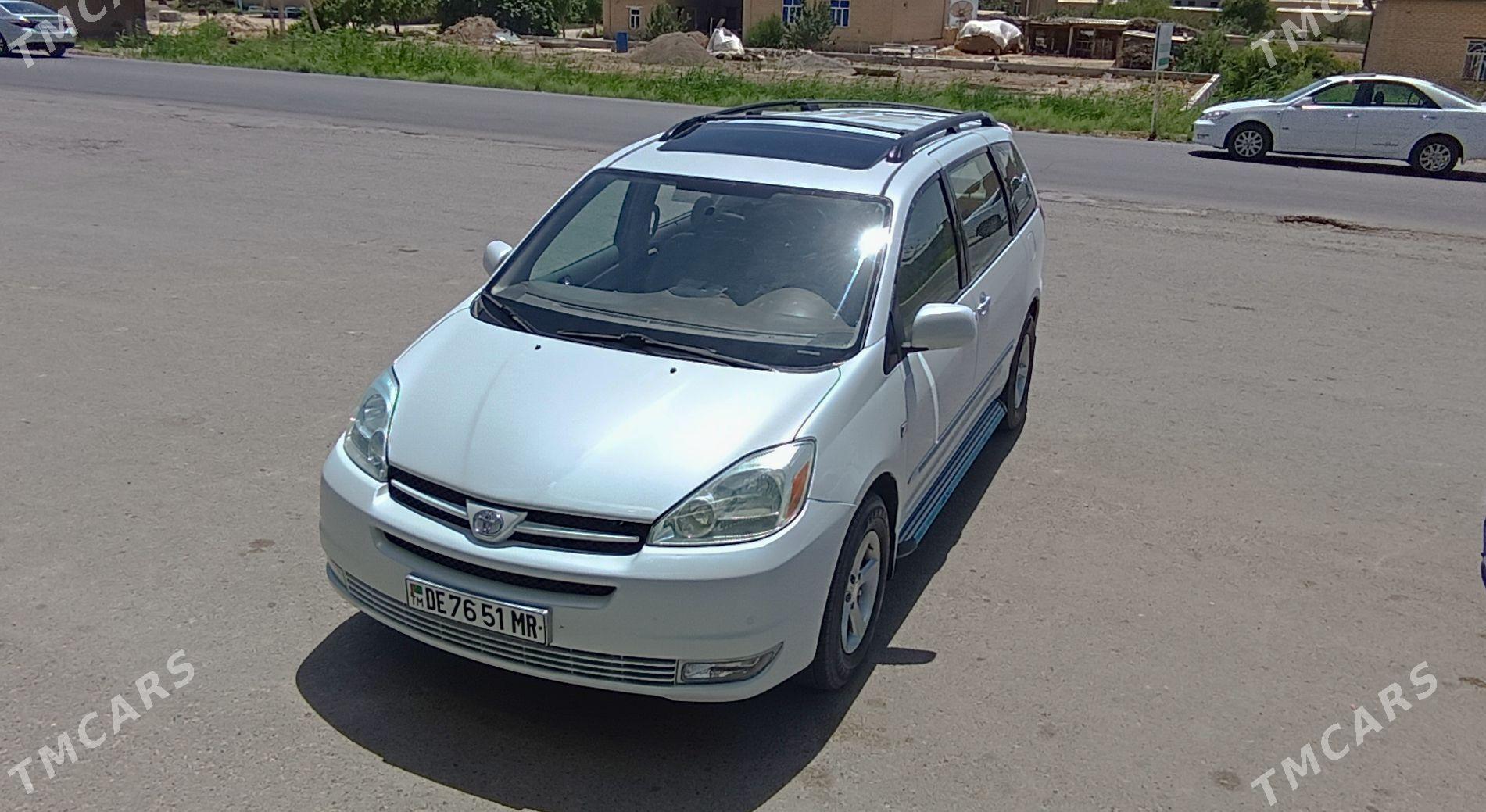 Toyota Sienna 2004 - 270 000 TMT - Мары - img 1