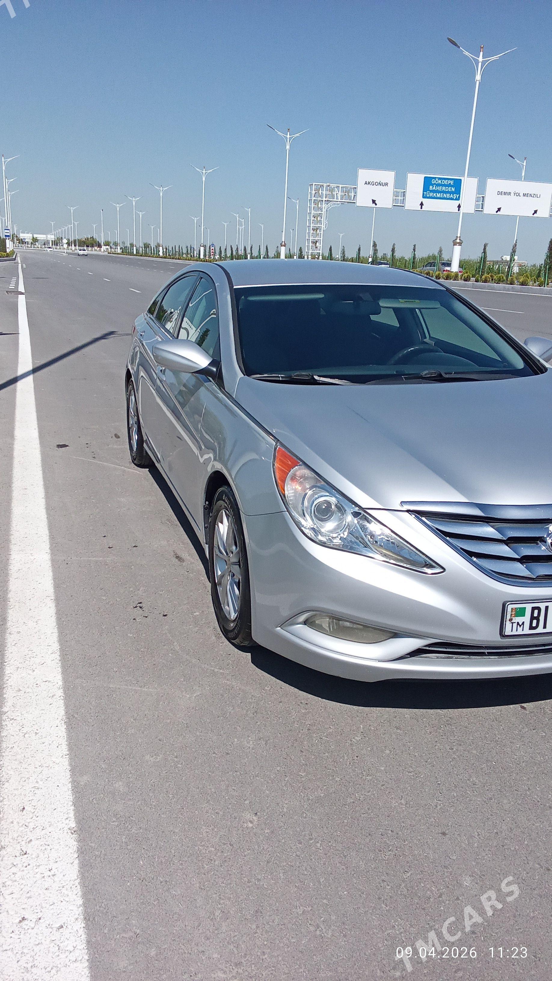 Hyundai Sonata 2011 - 160 000 TMT - Гёкдепе - img 1