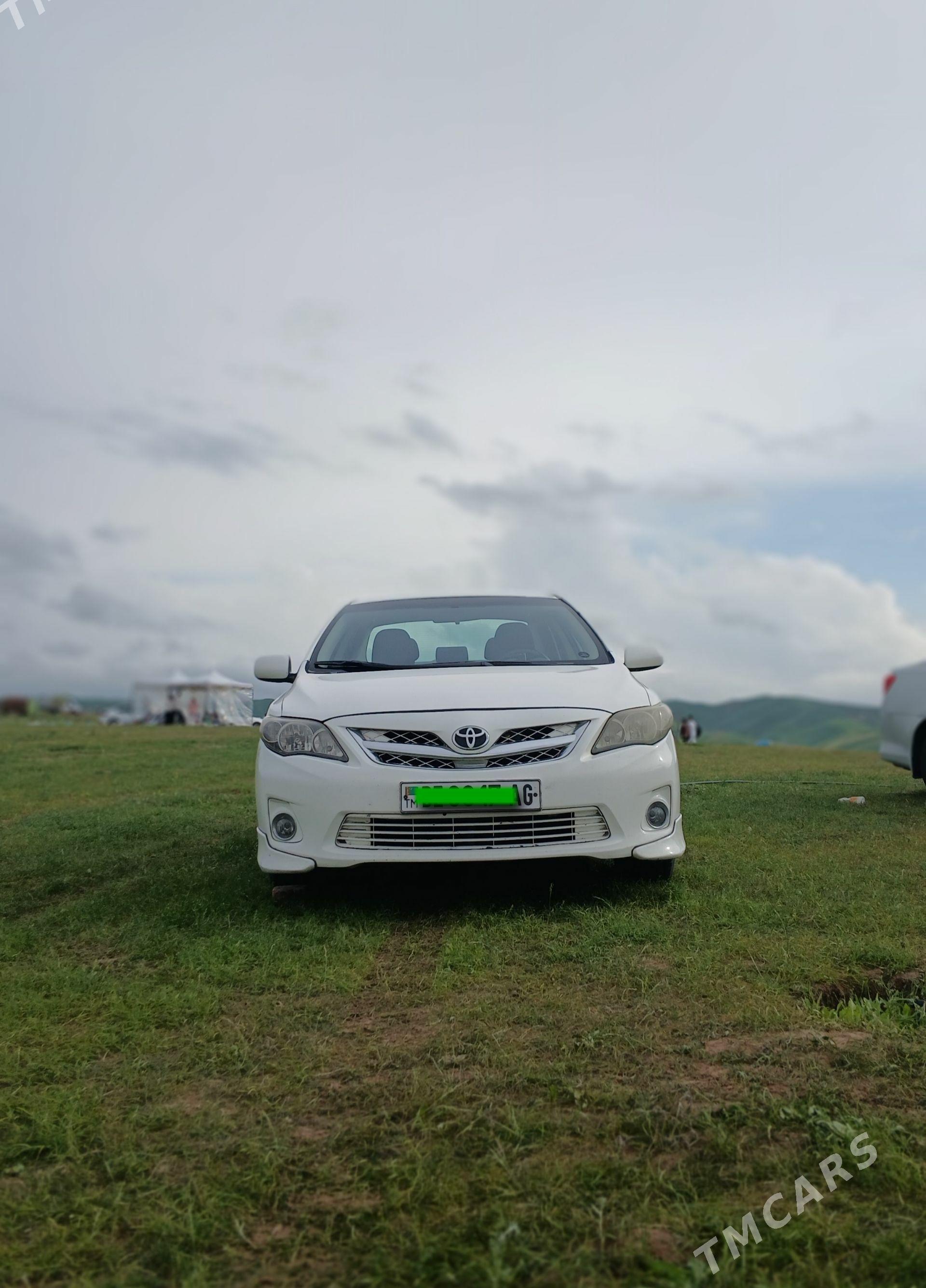 Toyota Corolla 2013 - 190 000 TMT - Ашхабад - img 1
