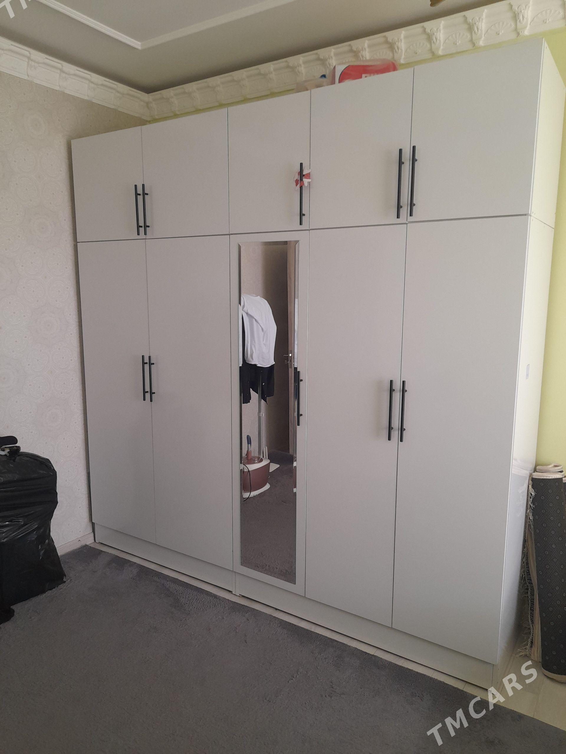 Mebel şkaf - Гаудан "В" - img 1