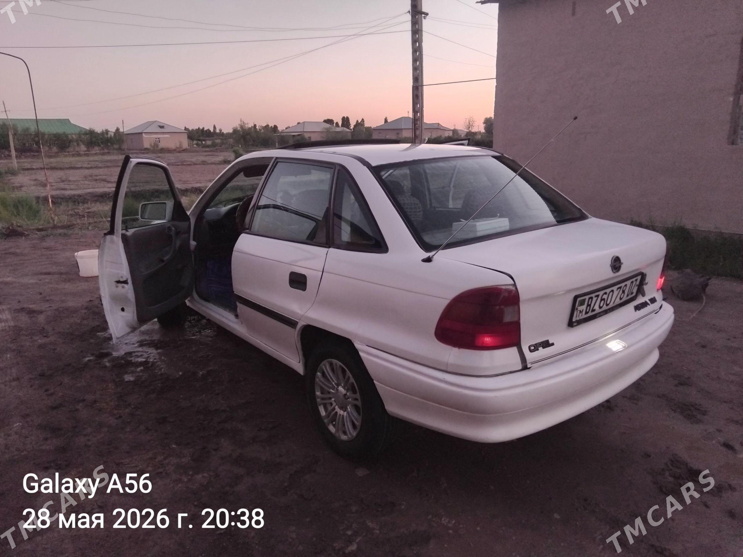 Opel Astra 1992 - 30 000 TMT - Болдумсаз - img 1