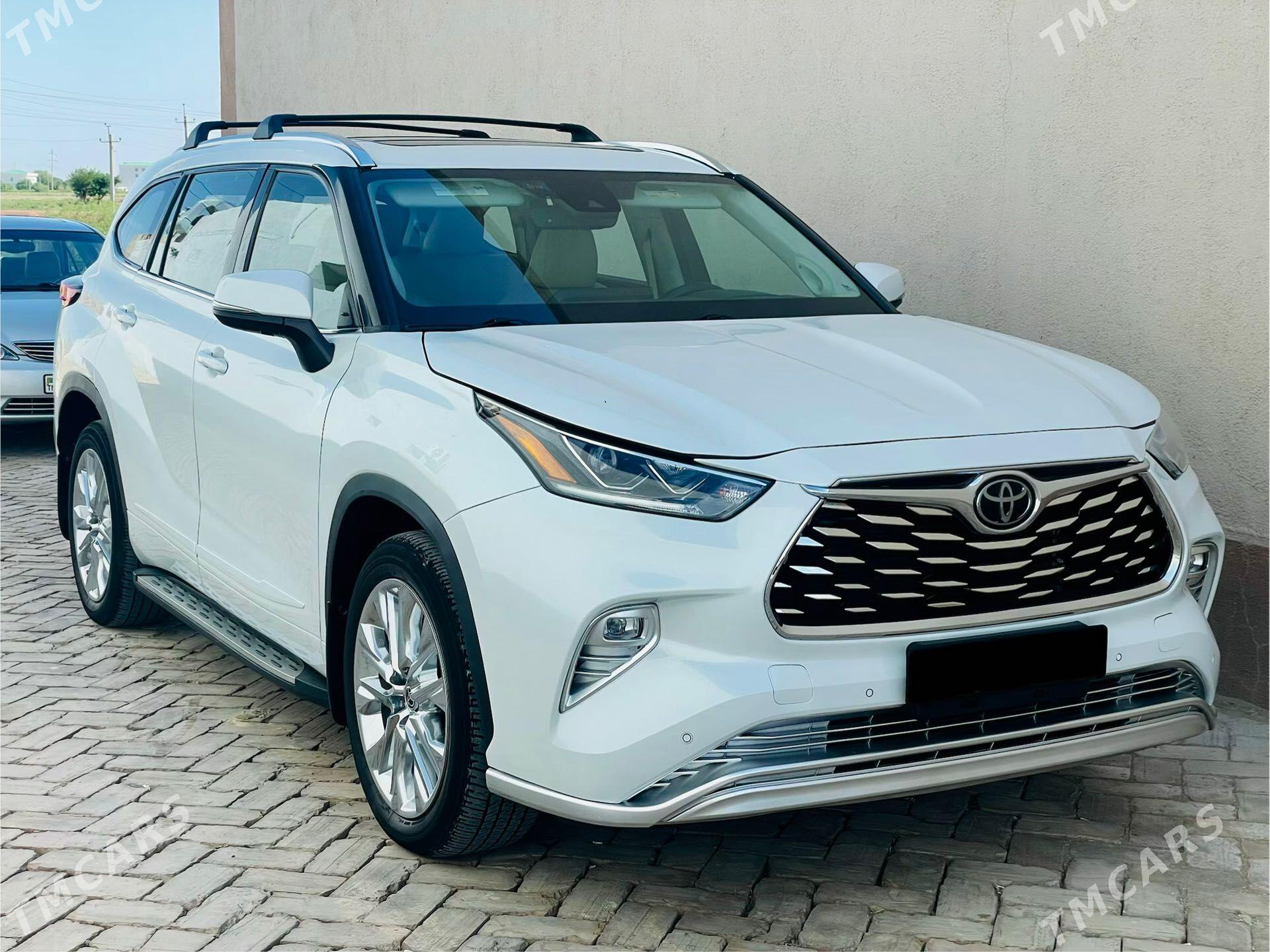 Toyota Highlander 2021 - 600 000 TMT - Байрамали - img 1